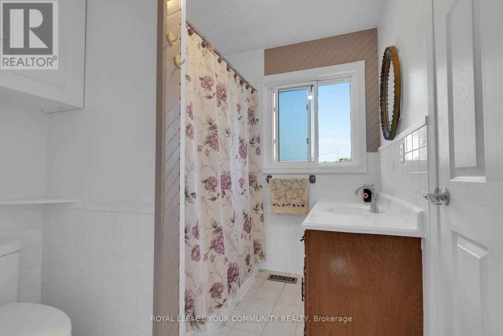 23276 Highway 48 Road, Georgina, Ontario  L0E 1L0 - Photo 28 - N12436289