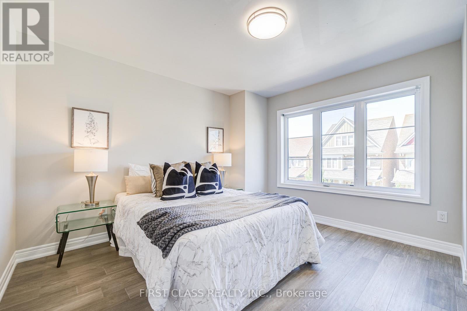 77 Diamond Jubilee Drive, Markham, Ontario  L6B 0Y5 - Photo 32 - N12436300