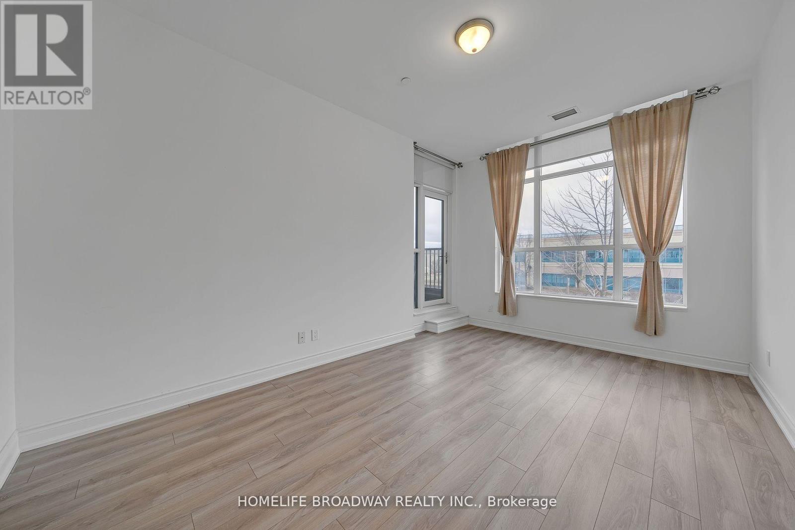 103 - 89 South Town Centre Boulevard, Markham, Ontario  L6G 0E8 - Photo 19 - N12436304