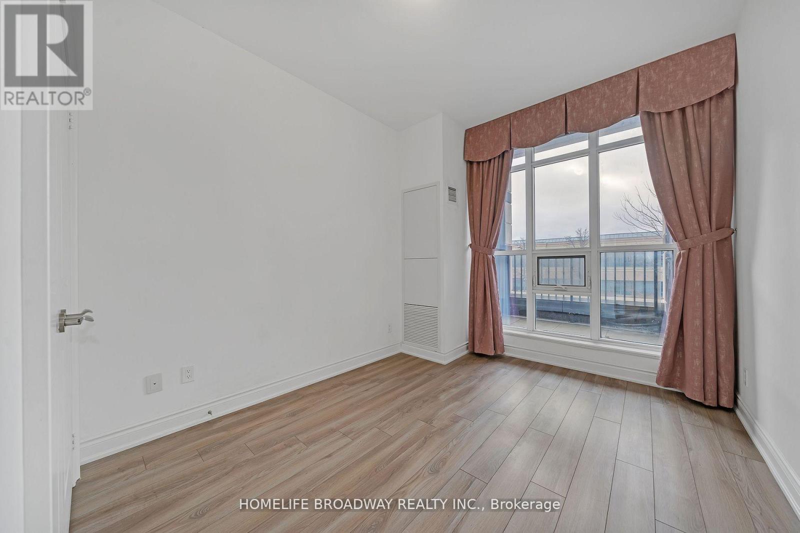 103 - 89 South Town Centre Boulevard, Markham, Ontario  L6G 0E8 - Photo 24 - N12436304