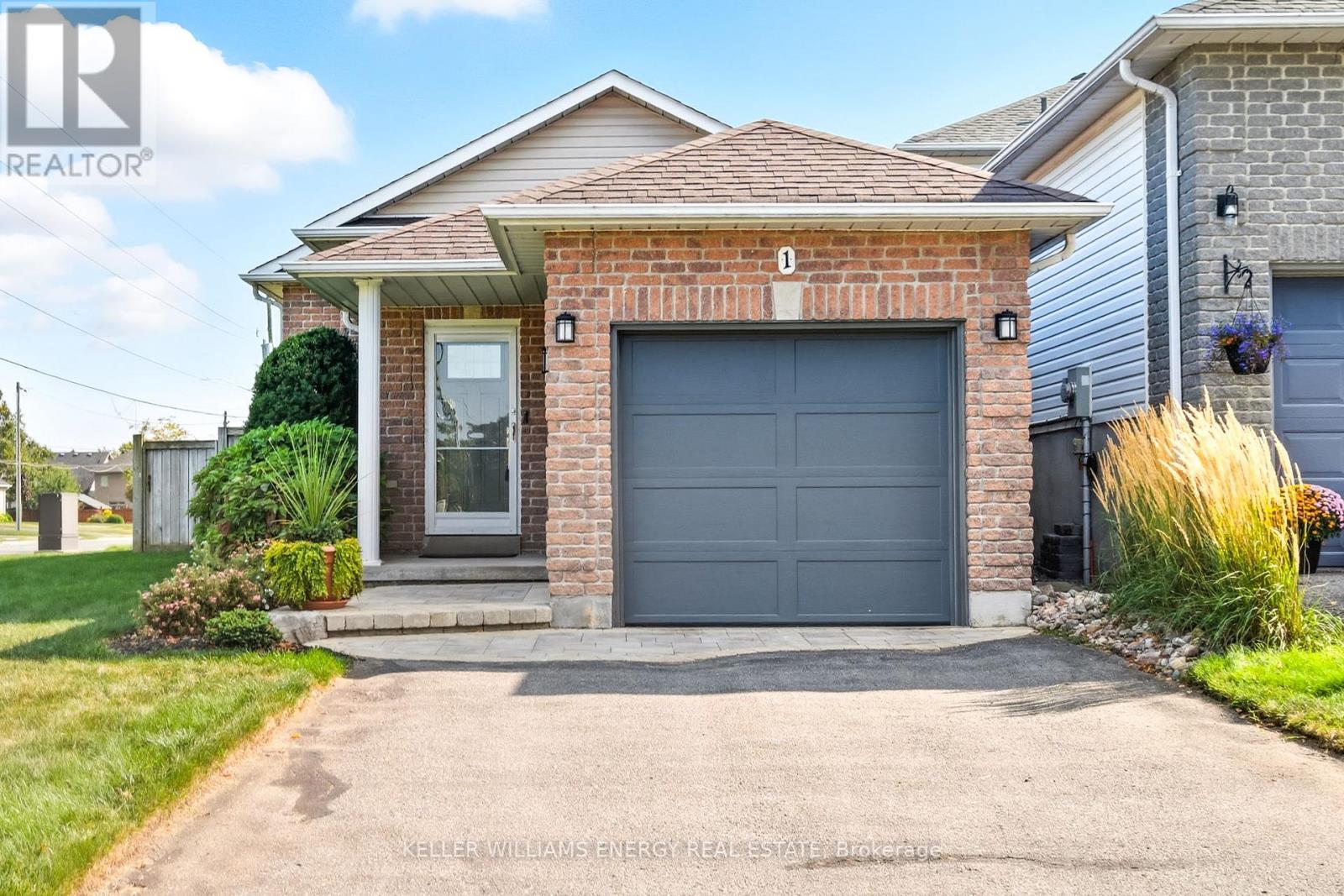 1 Daiseyfield Avenue, Clarington, Ontario  L1E 3E8 - Photo 1 - E12436499