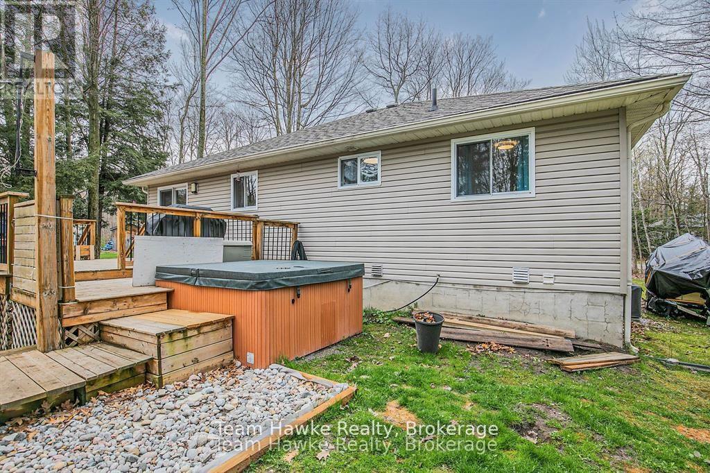 22 Laurier Boulevard, Tiny, Ontario  L9M 0J2 - Photo 33 - S12436445