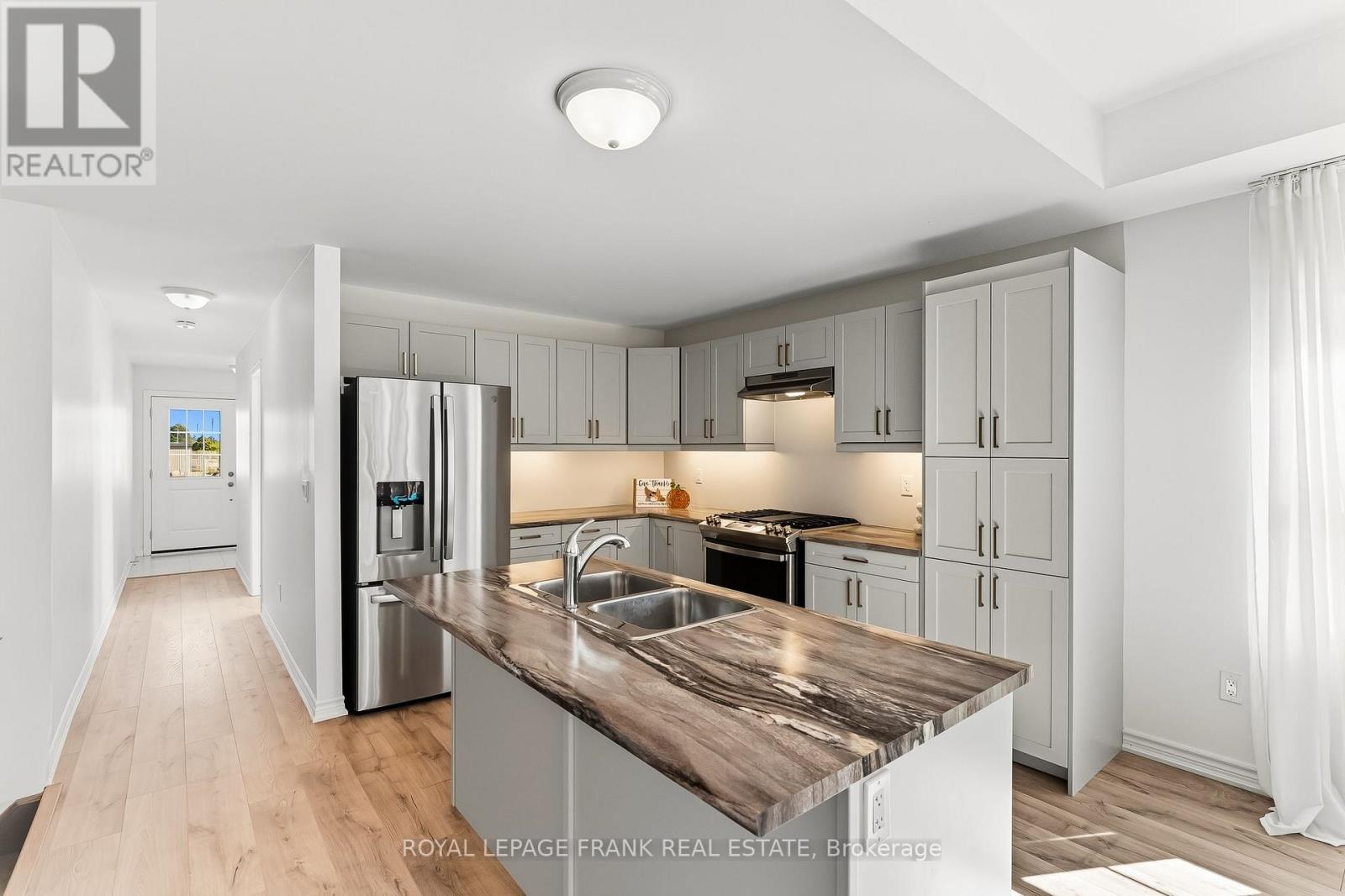 508 Joseph Gale Street, Cobourg, Ontario  K9A 3L4 - Photo 8 - X12436375