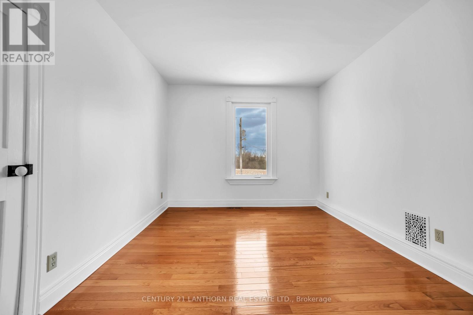 338 Cold Creek Road, Prince Edward County (Hillier Ward), Ontario  K0K 3L0 - Photo 31 - X12436517