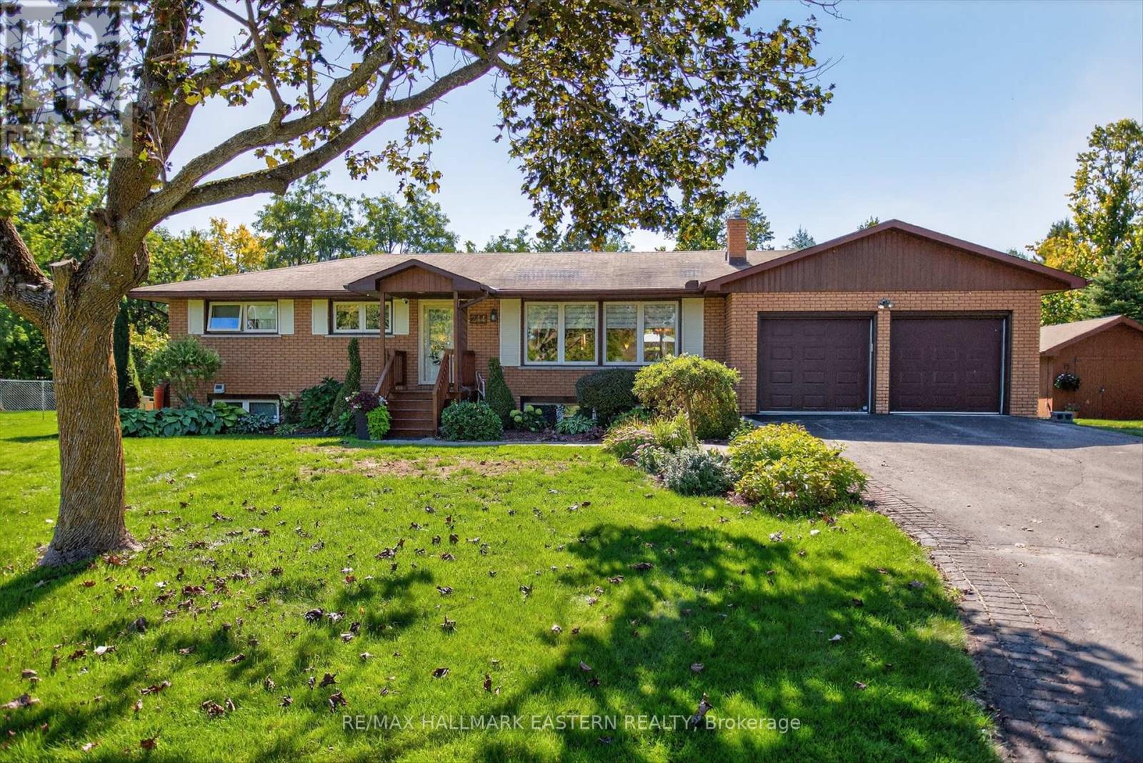 244 PATRICIA CRESCENT, Selwyn, Ontario
