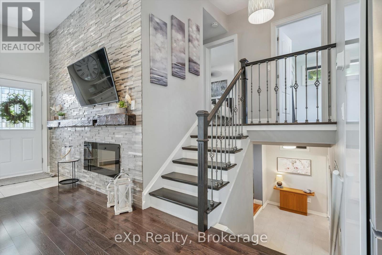 28 Alston Court, Brampton, Ontario  L6W 3B6 - Photo 15 - W12436475