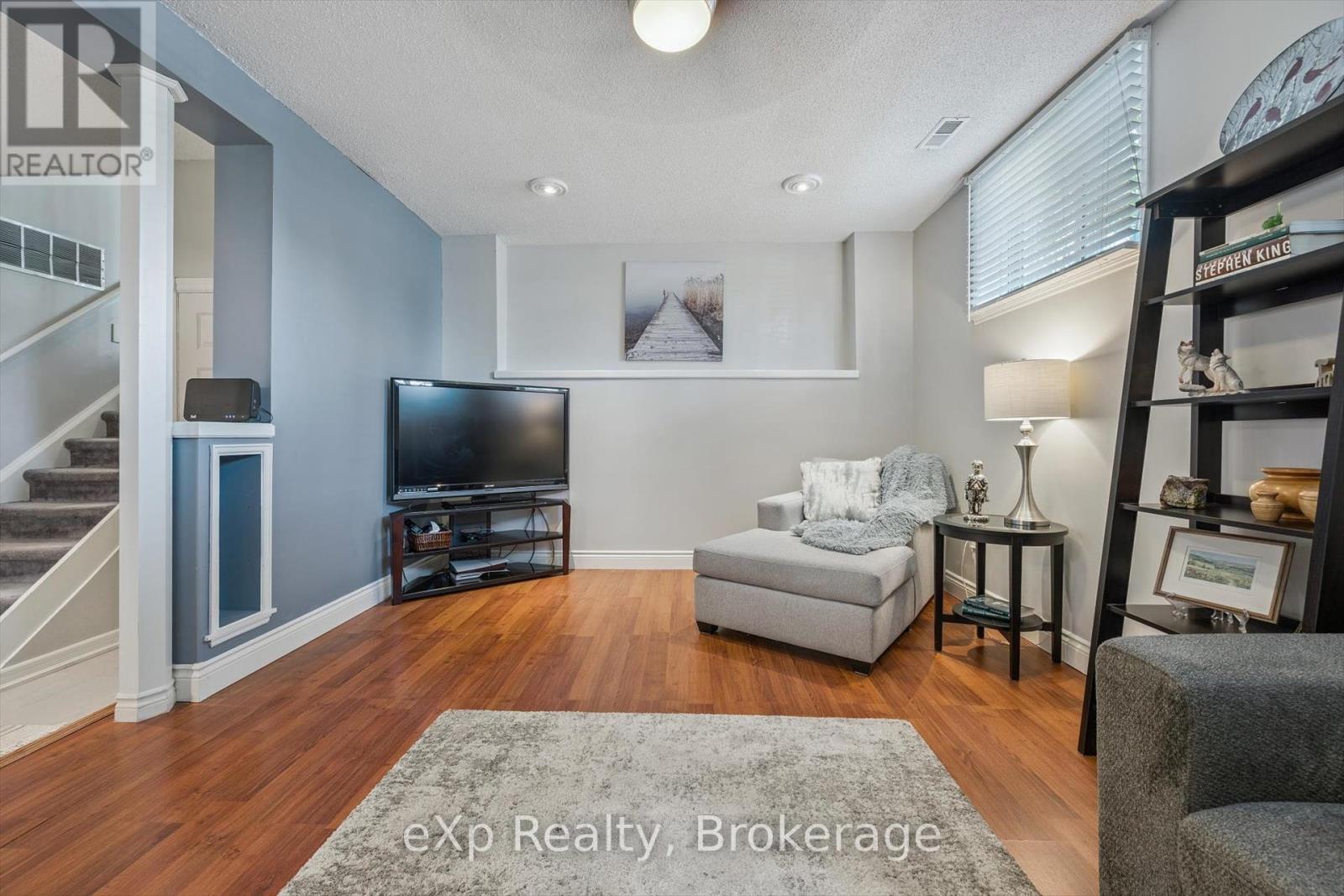 28 Alston Court, Brampton, Ontario  L6W 3B6 - Photo 26 - W12436475
