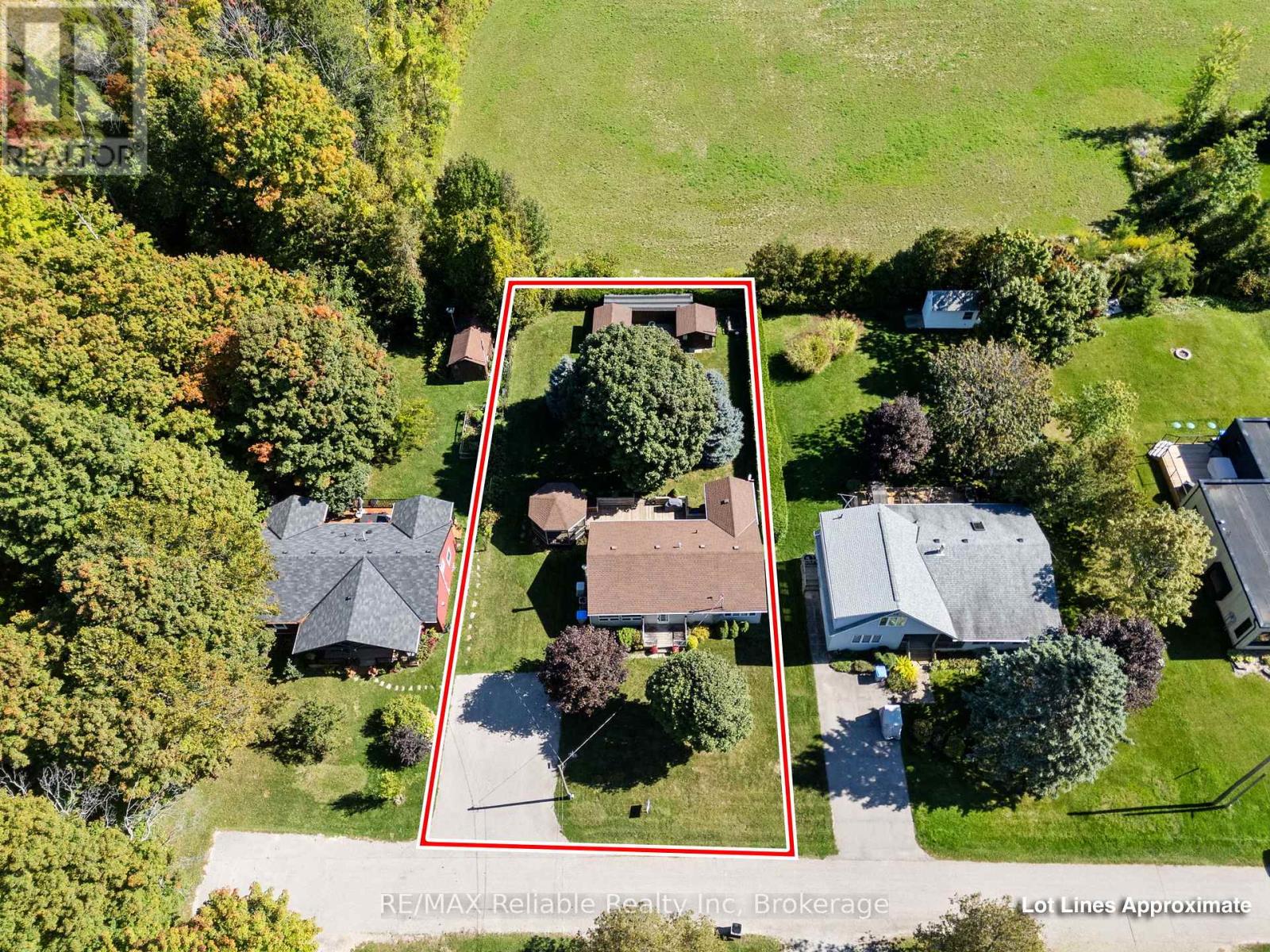 77556 Melena Drive, Bluewater, Ontario  N0M 1G0 - Photo 3 - X12433015