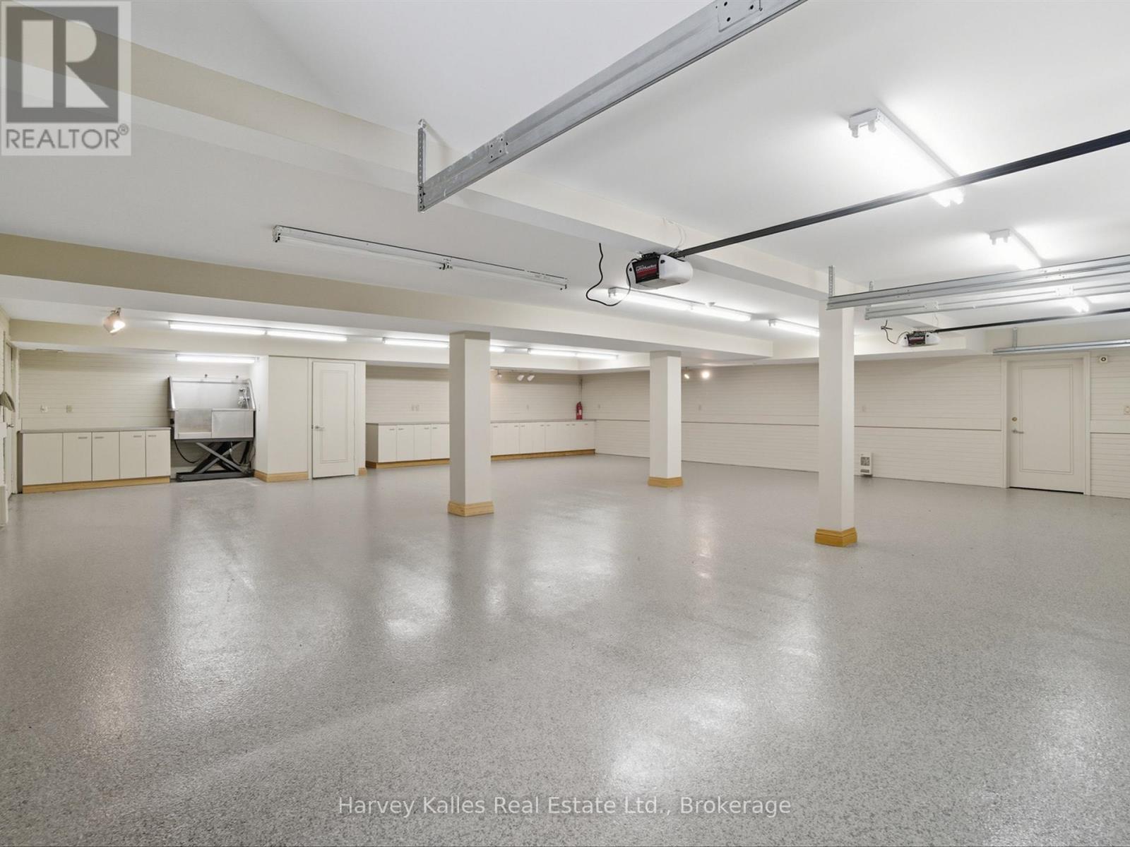 5 Leaside Street, Kawartha Lakes, Ontario  K0M 1G0 - Photo 39 - X12435151