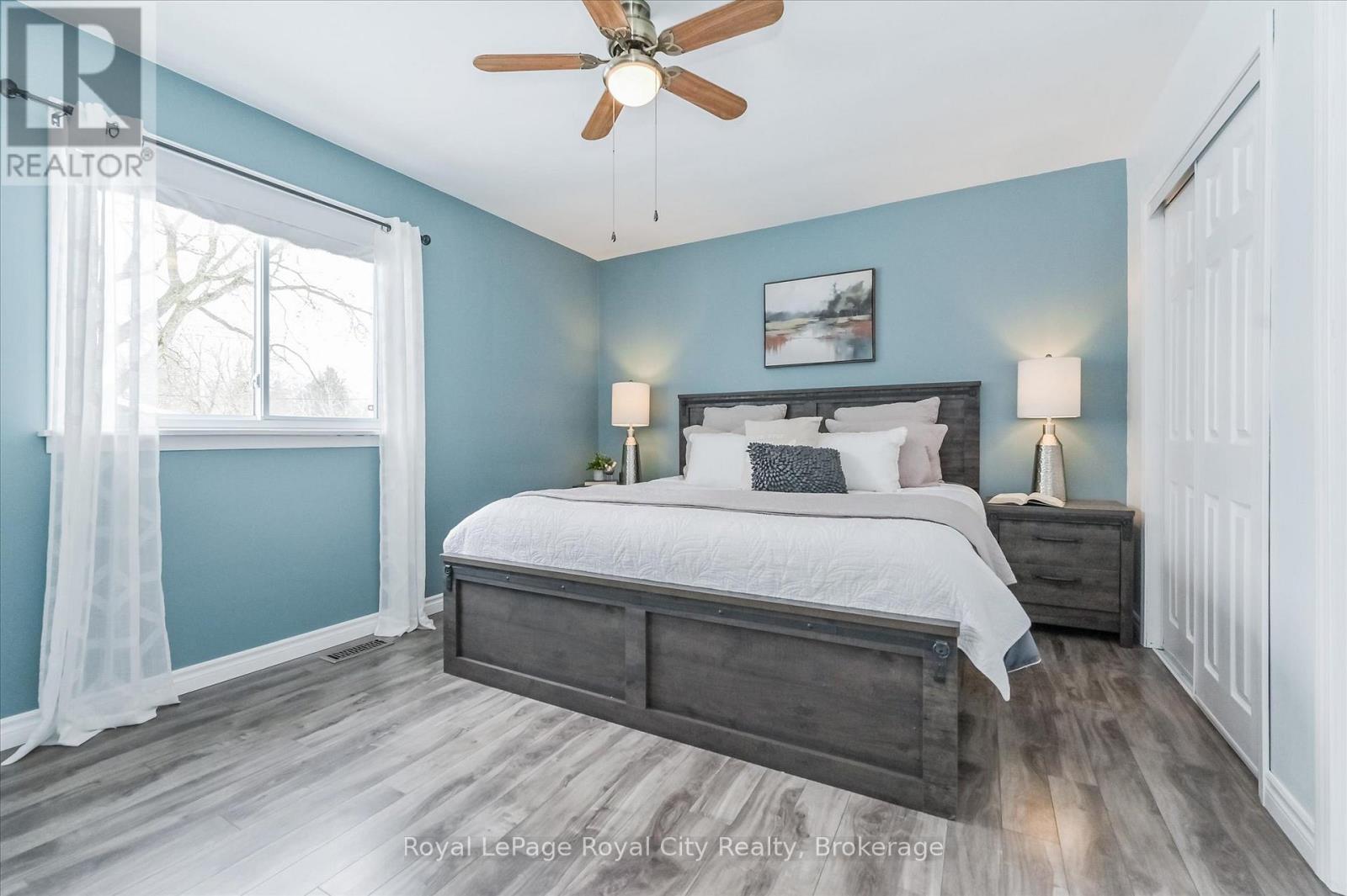 15 Wellington Drive, Centre Wellington, Ontario  N0B 1J0 - Photo 20 - X12436460