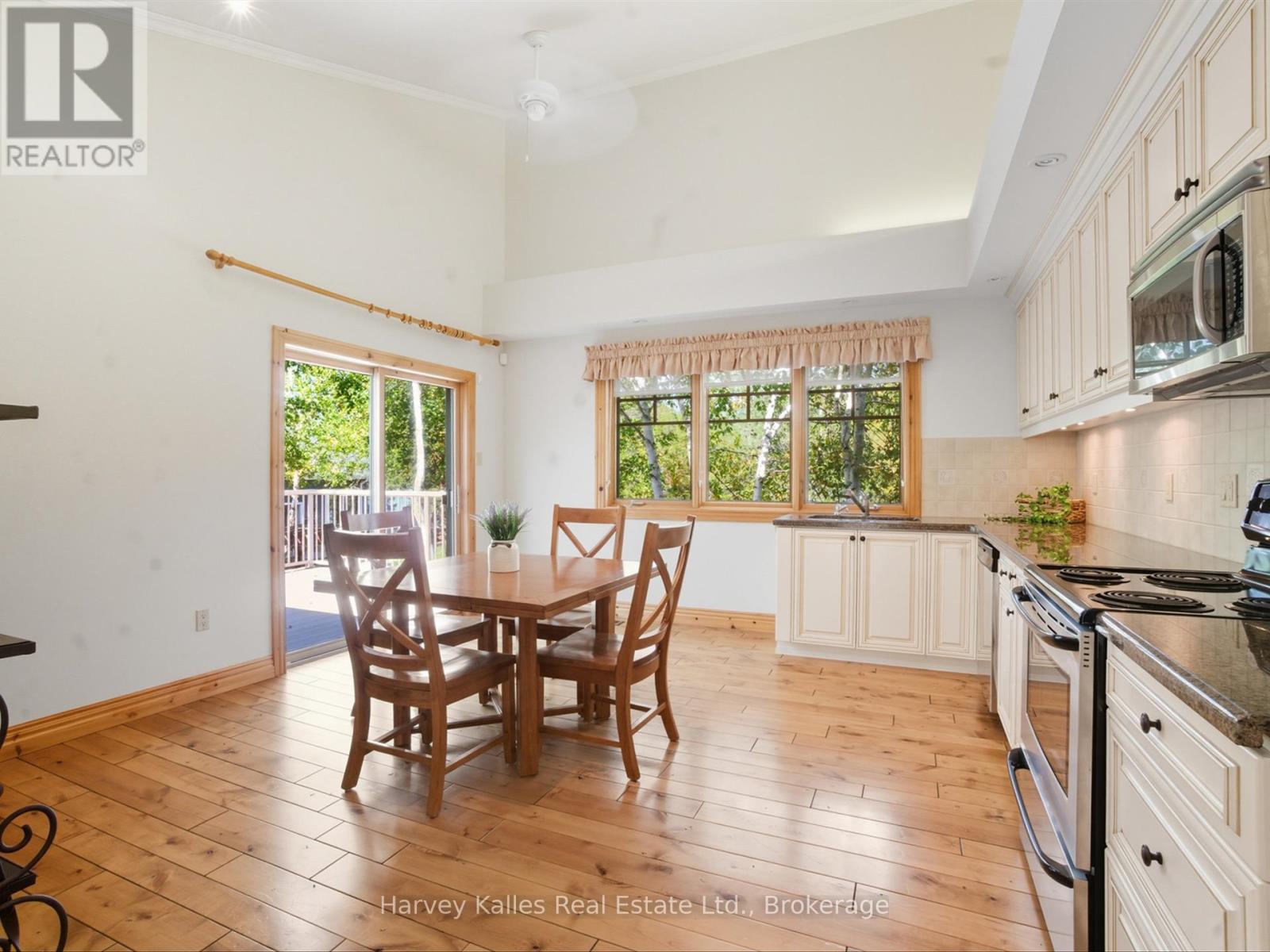 5 Leaside Street, Kawartha Lakes, Ontario  K0M 1G0 - Photo 40 - X12435151