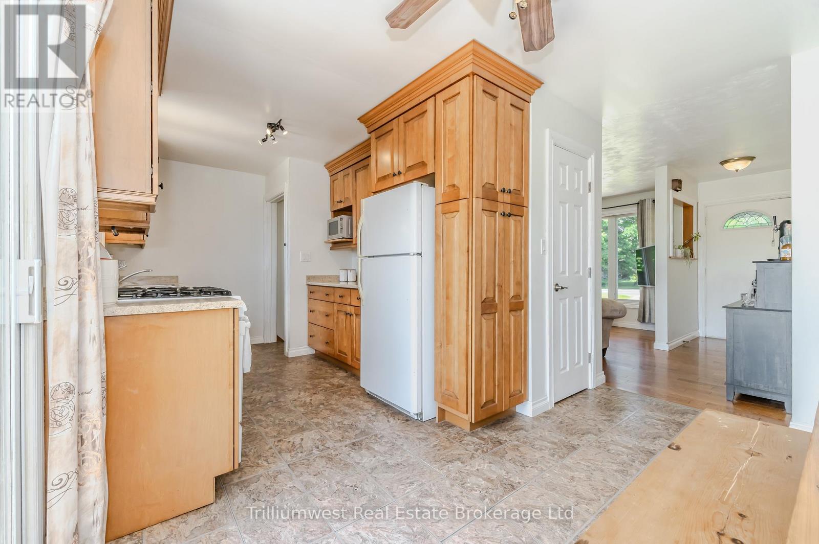 21 Emma Street, Blandford-Blenheim, Ontario  N0J 1V0 - Photo 20 - X12436485