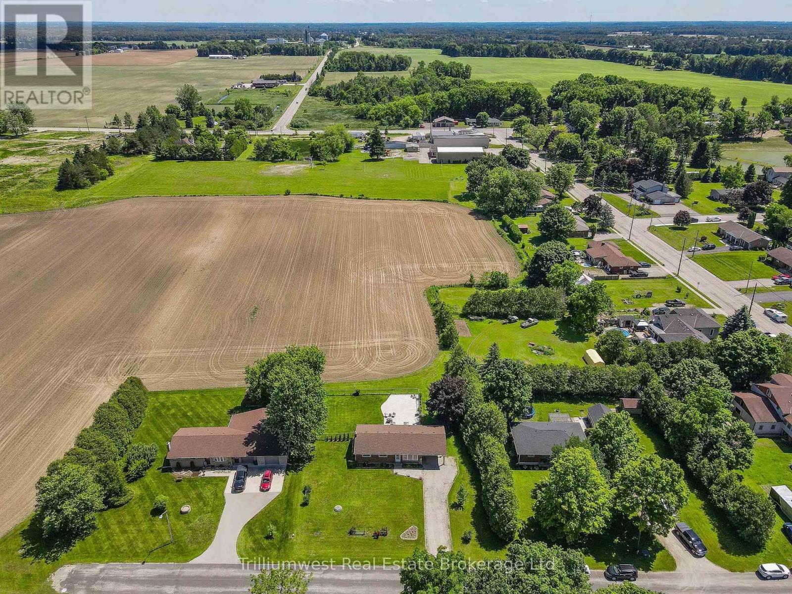21 Emma Street, Blandford-Blenheim, Ontario  N0J 1V0 - Photo 2 - X12436485