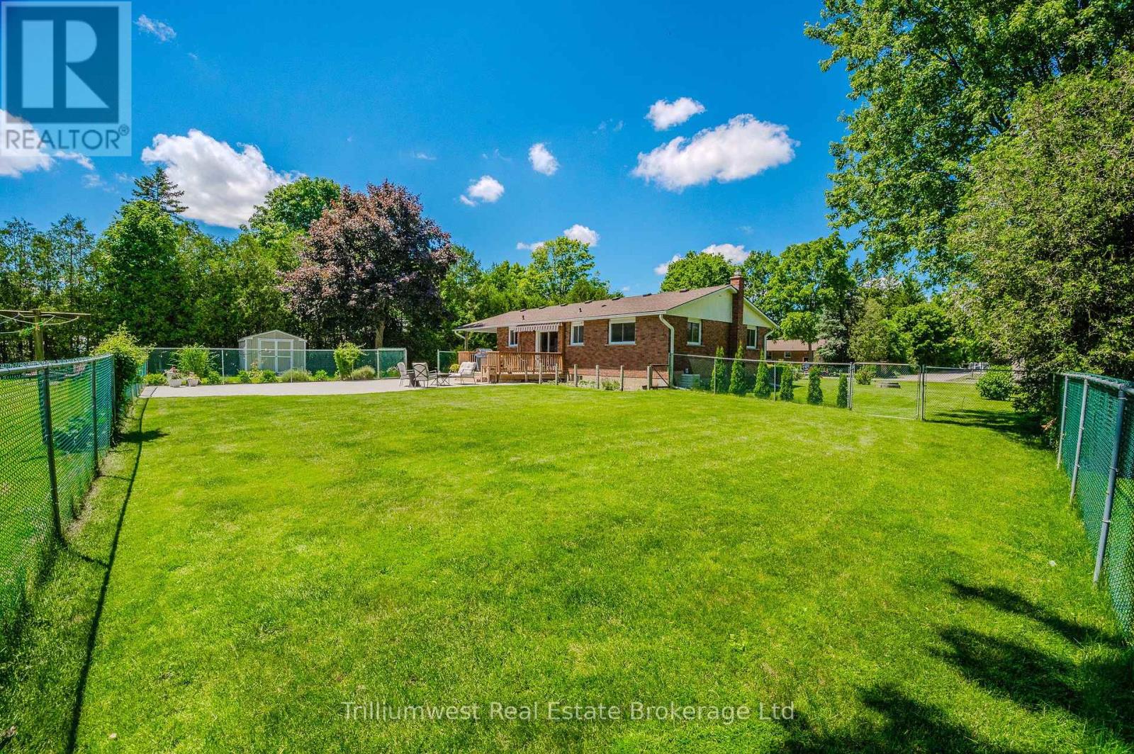 21 Emma Street, Blandford-Blenheim, Ontario  N0J 1V0 - Photo 32 - X12436485