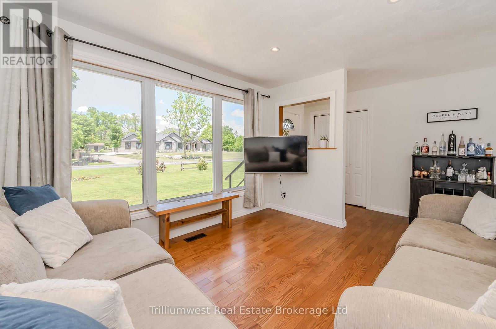 21 Emma Street, Blandford-Blenheim, Ontario  N0J 1V0 - Photo 12 - X12436485