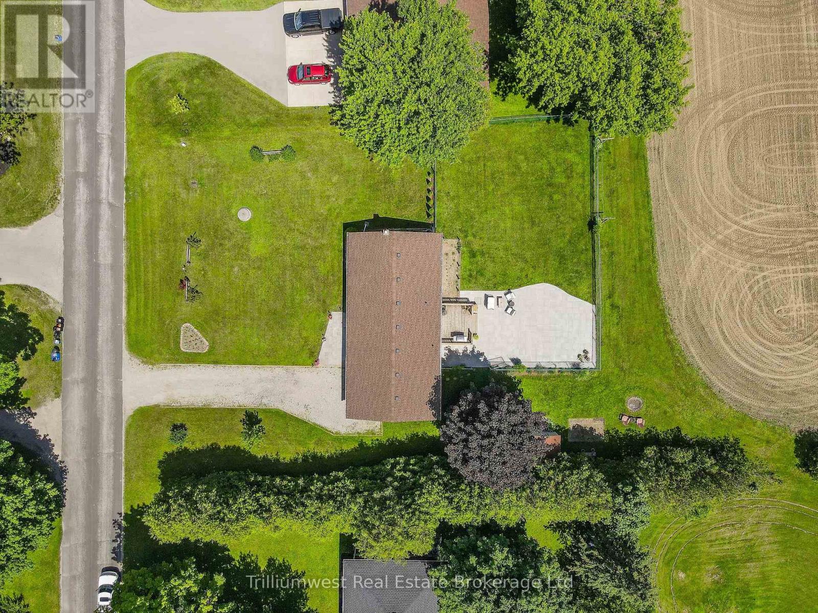 21 Emma Street, Blandford-Blenheim, Ontario  N0J 1V0 - Photo 3 - X12436485