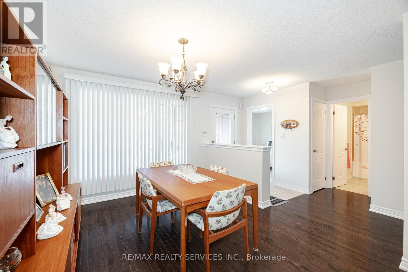 17 Lacorra Way, Brampton, Ontario  L6R 3P2 - Photo 12 - W12436207