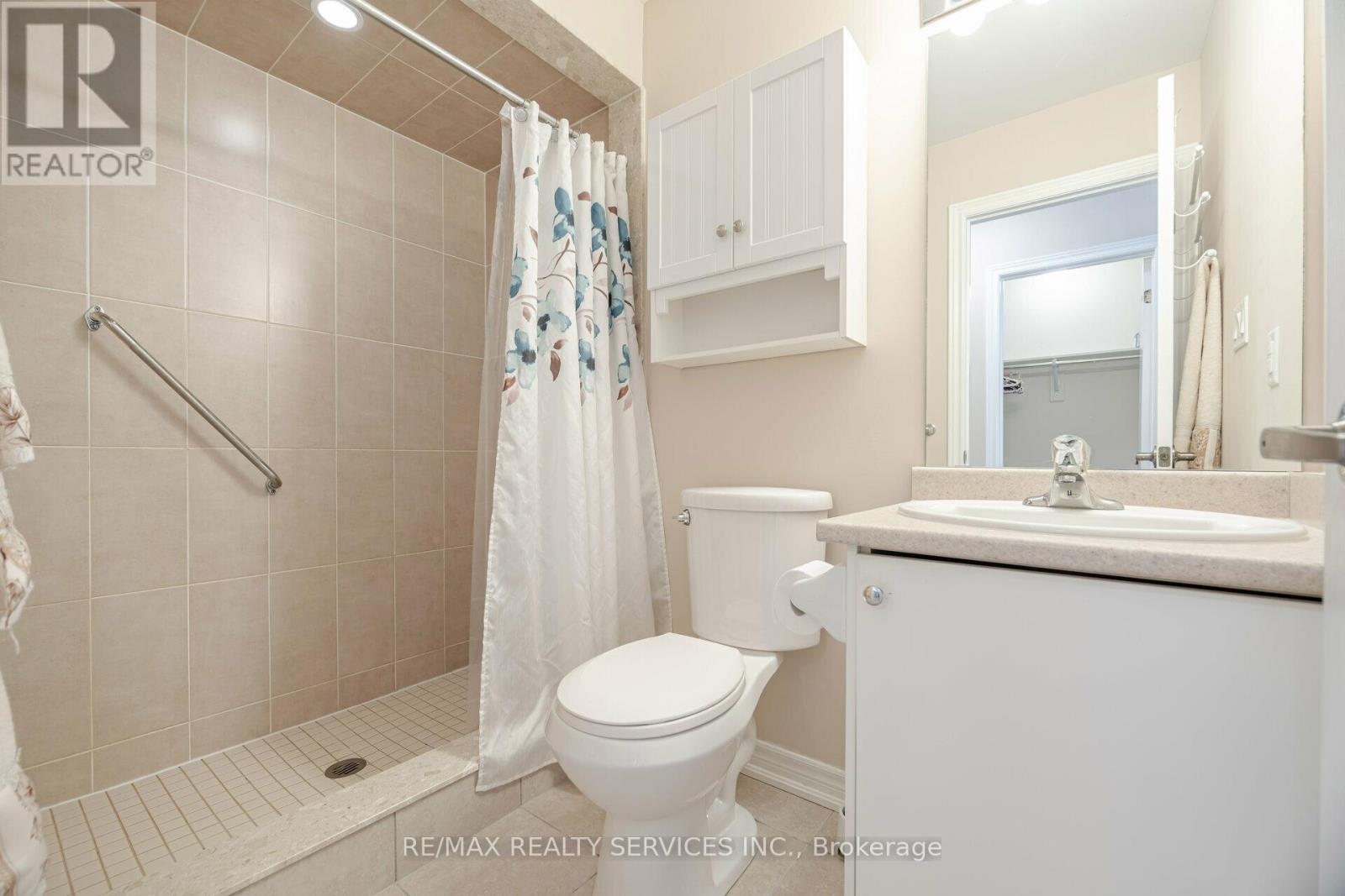 17 Lacorra Way, Brampton, Ontario  L6R 3P2 - Photo 17 - W12436207