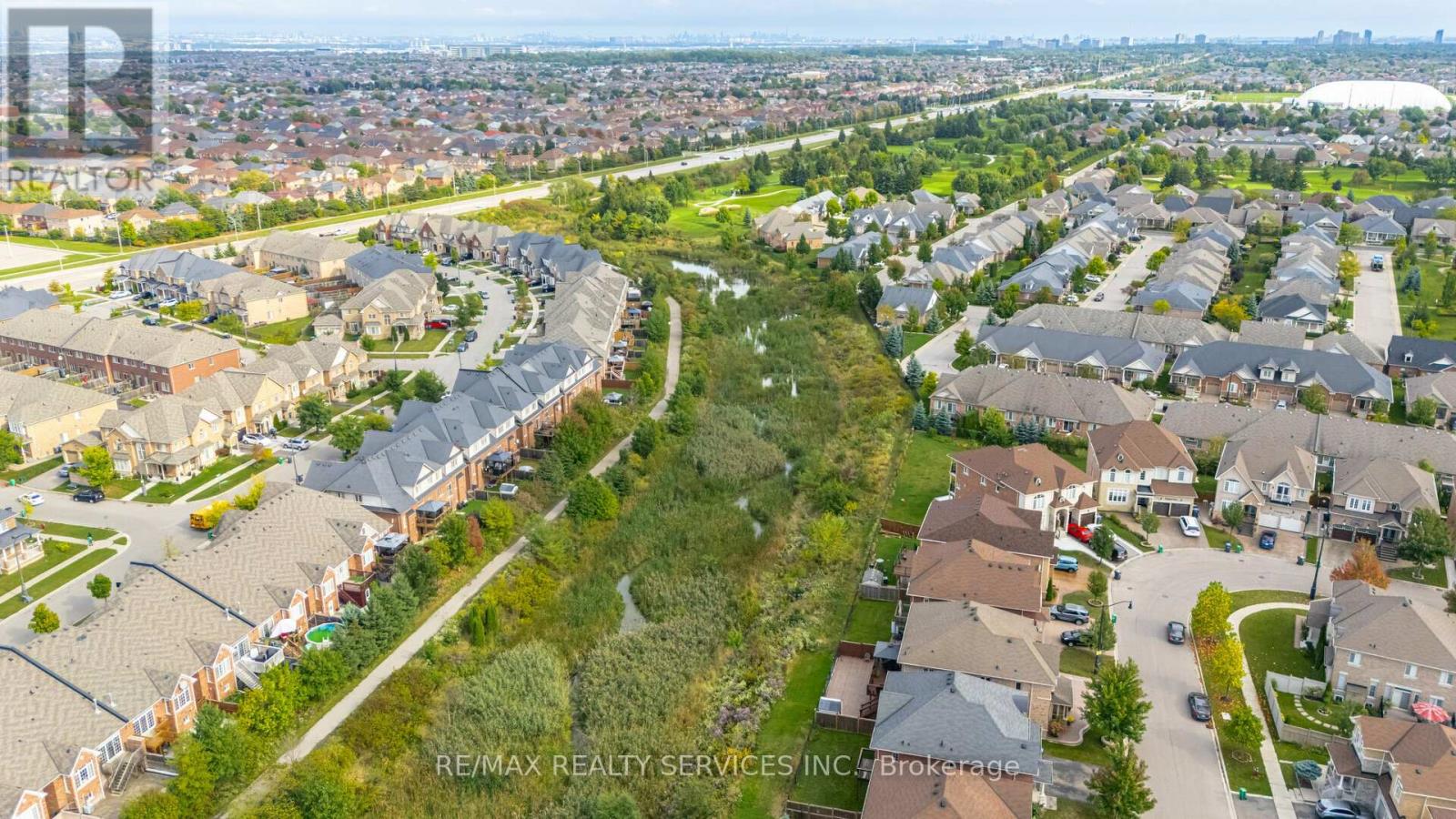 17 Lacorra Way, Brampton, Ontario  L6R 3P2 - Photo 32 - W12436207