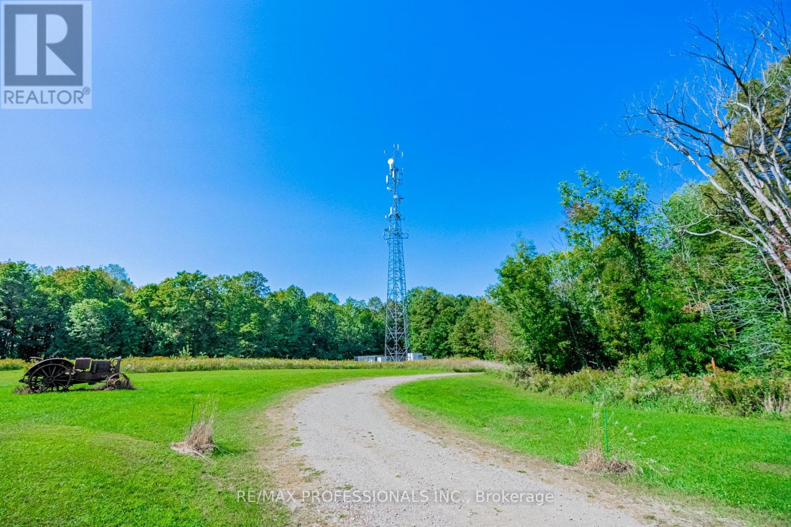 13908 Trafalgar Road, Halton Hills, Ontario  L7G 4S4 - Photo 17 - W12436214