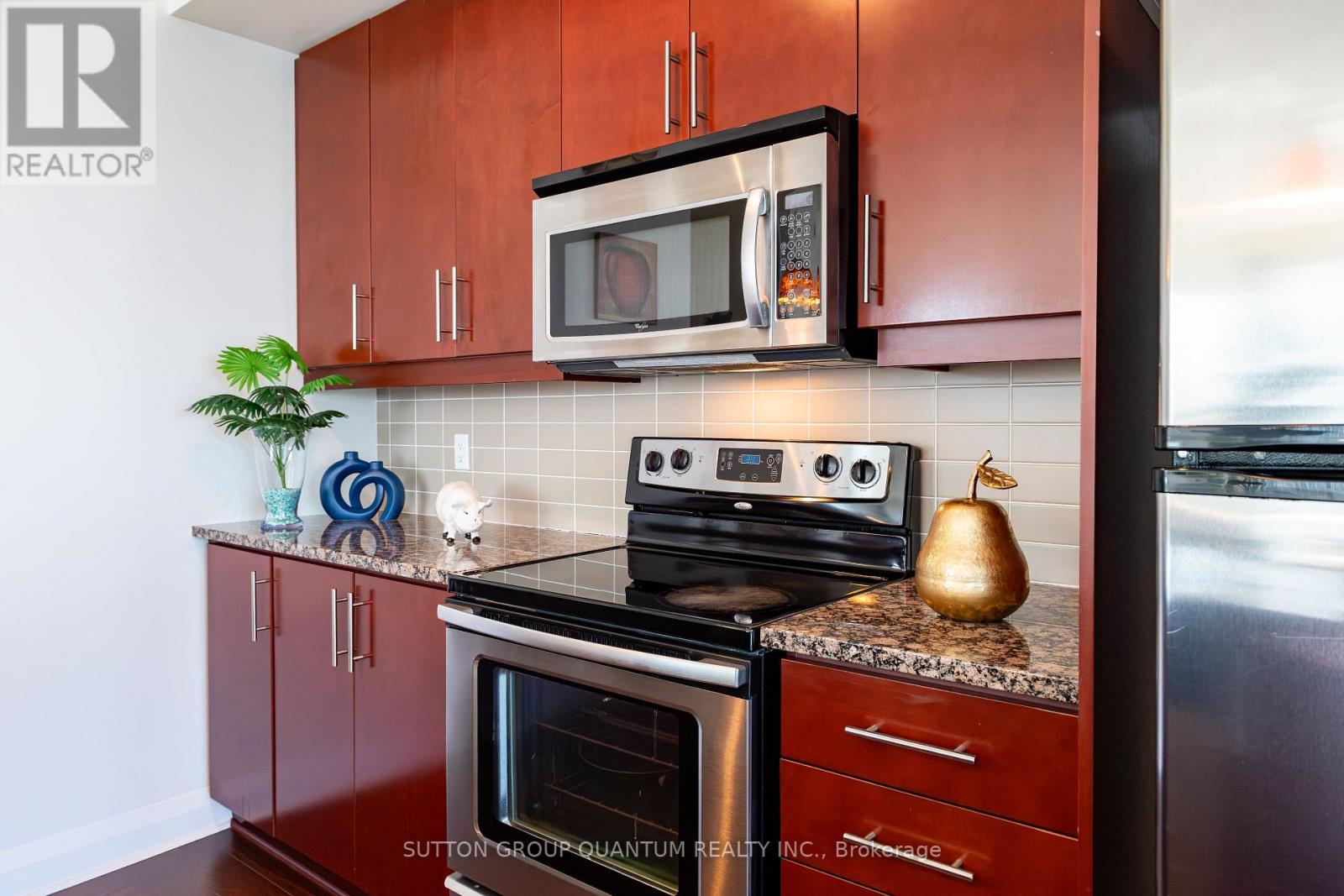 602 - 1 Hurontario Street S, Mississauga, Ontario  L5G 0A3 - Photo 7 - W12436220