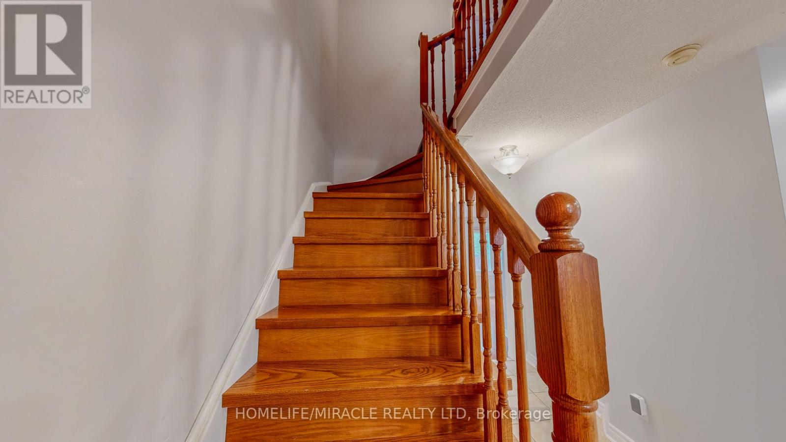 36 Mannel Crescent, Brampton, Ontario  L6Y 5E2 - Photo 15 - W12436223