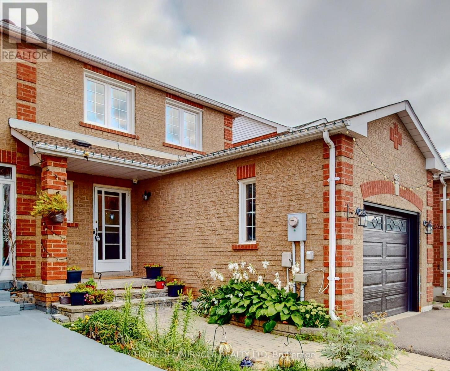 36 Mannel Crescent, Brampton, Ontario  L6Y 5E2 - Photo 6 - W12436223