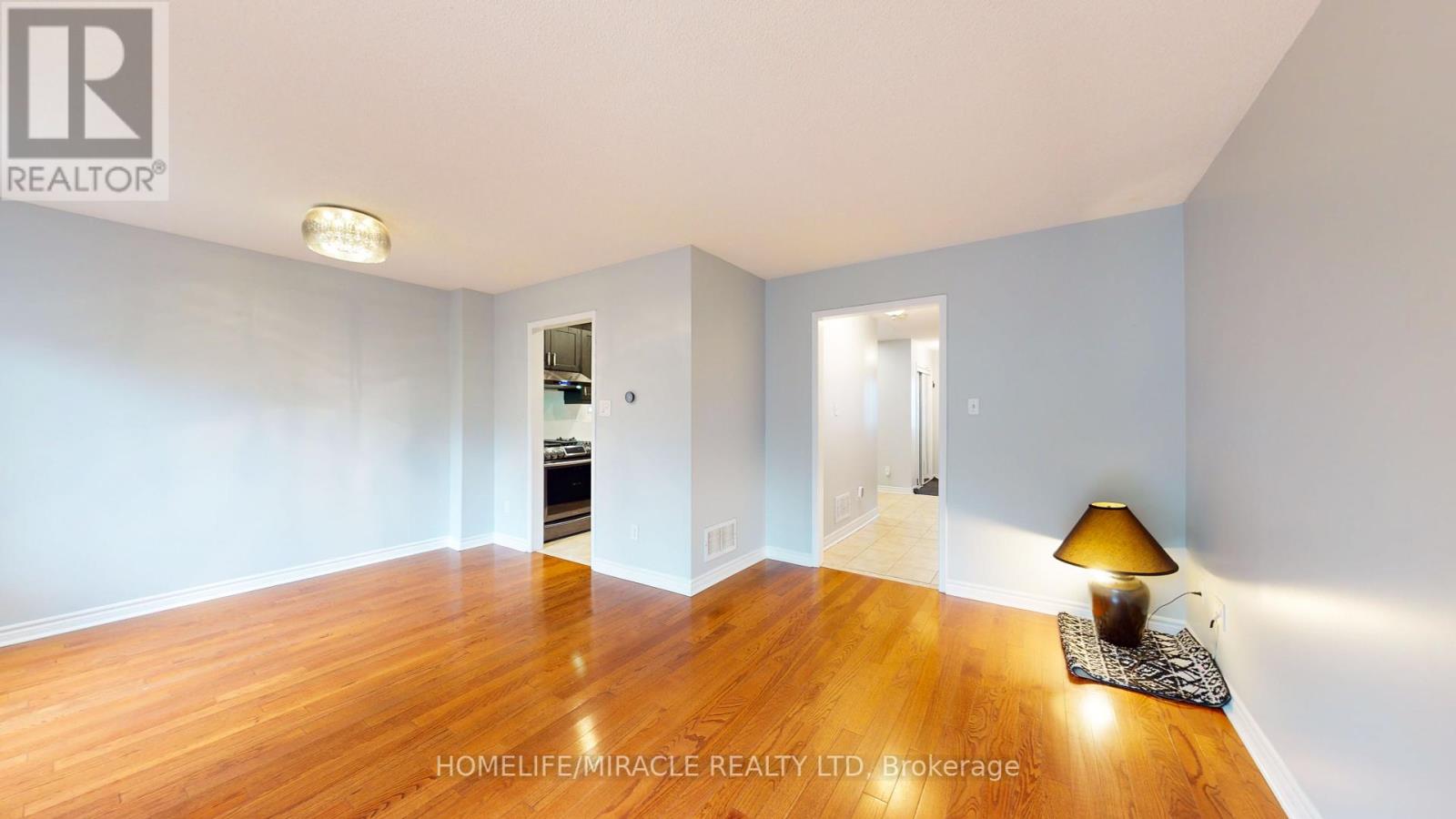 36 Mannel Crescent, Brampton, Ontario  L6Y 5E2 - Photo 8 - W12436223