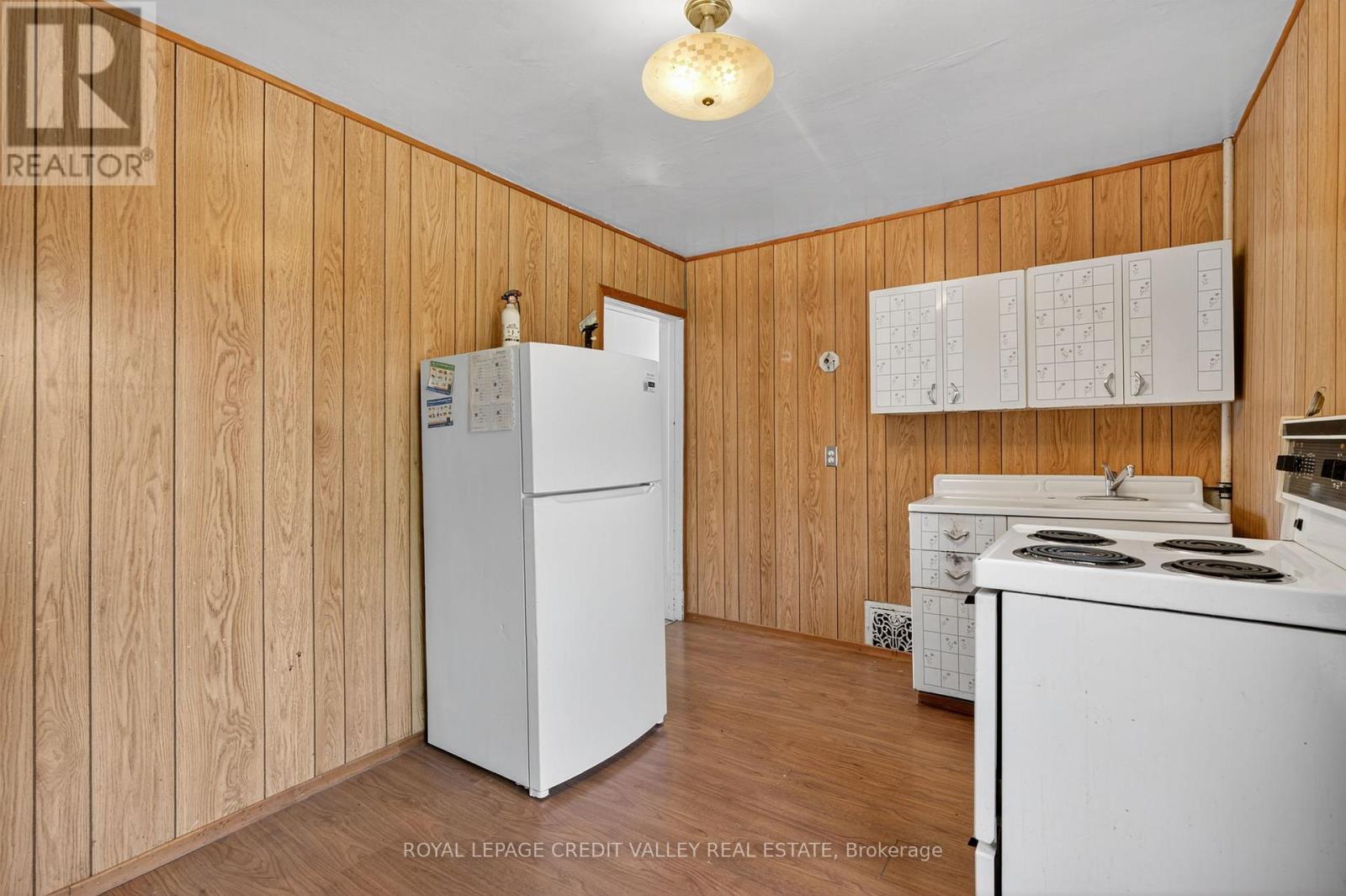 34 Joseph Street, Brampton, Ontario  L6X 1H6 - Photo 34 - W12436248