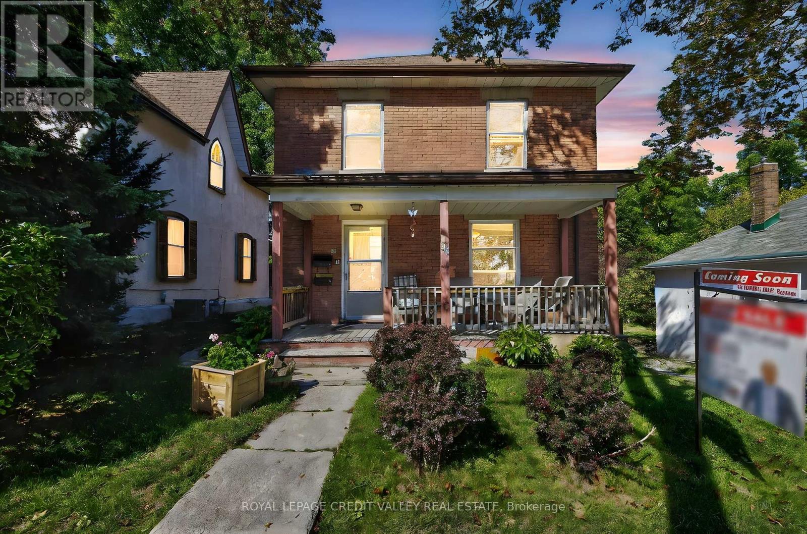 34 Joseph Street, Brampton, Ontario  L6X 1H6 - Photo 4 - W12436248