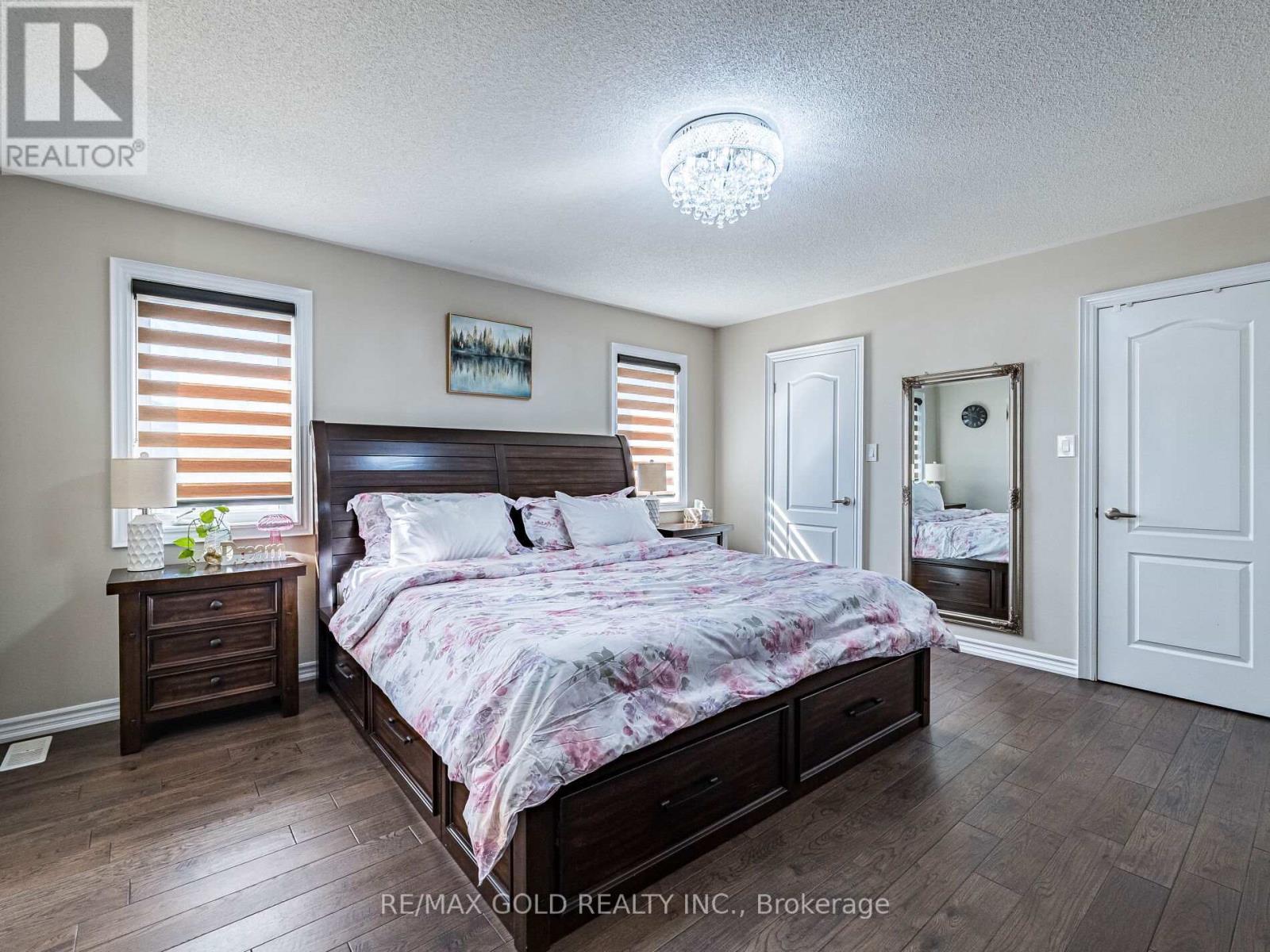 140 Thornbush Boulevard, Brampton, Ontario  L7A 4P6 - Photo 18 - W12436249