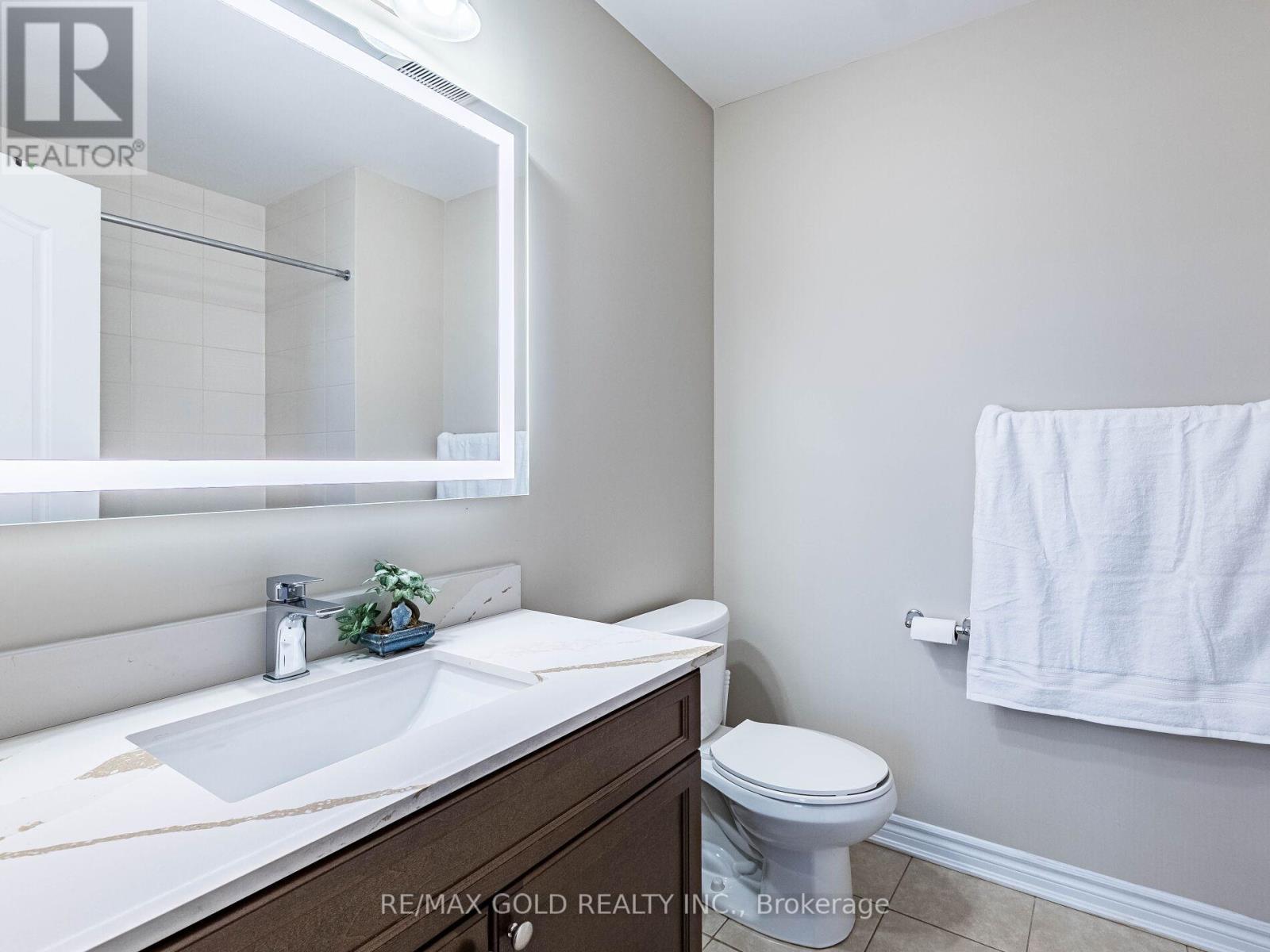 140 Thornbush Boulevard, Brampton, Ontario  L7A 4P6 - Photo 27 - W12436249
