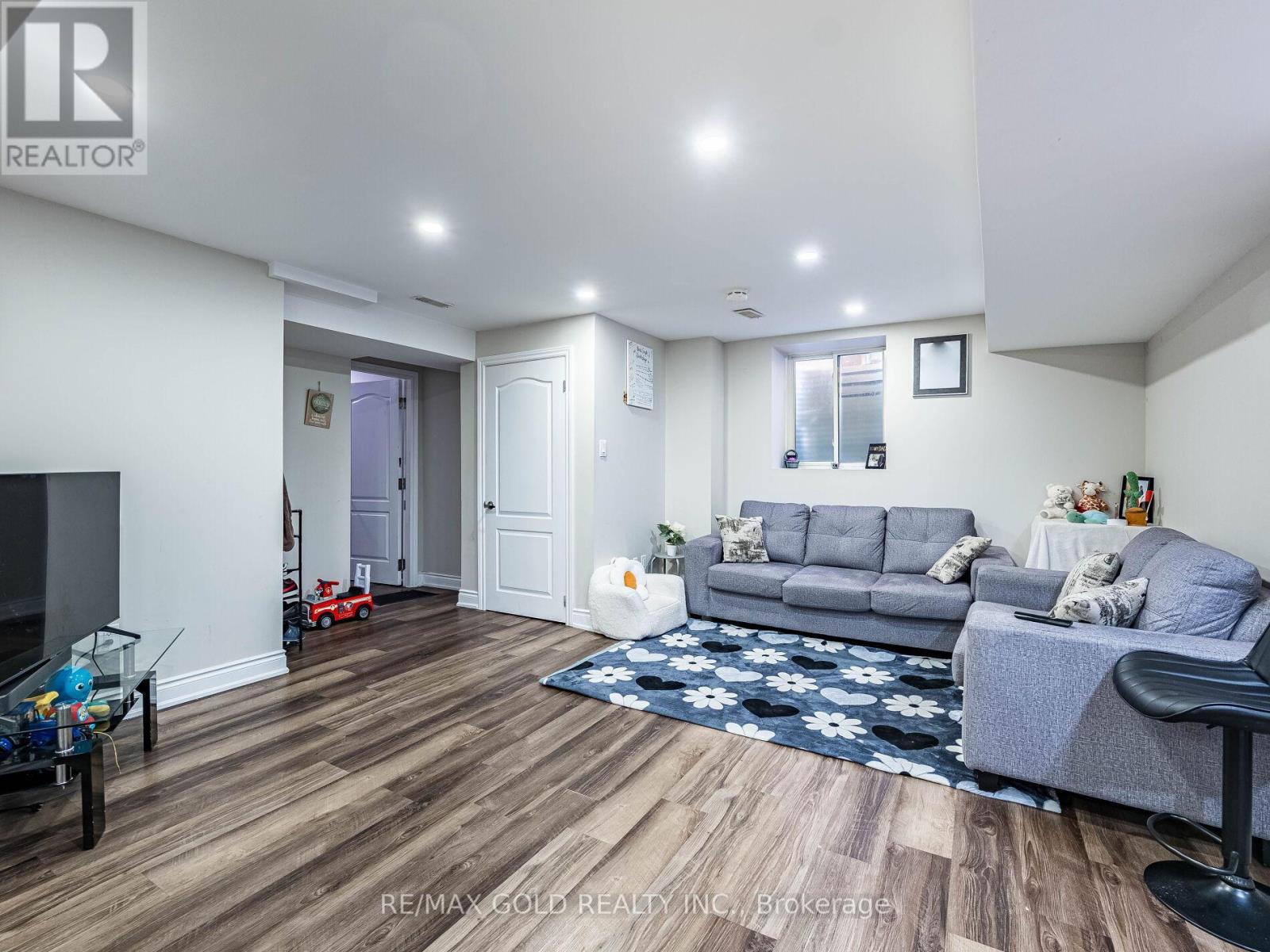 140 Thornbush Boulevard, Brampton, Ontario  L7A 4P6 - Photo 30 - W12436249