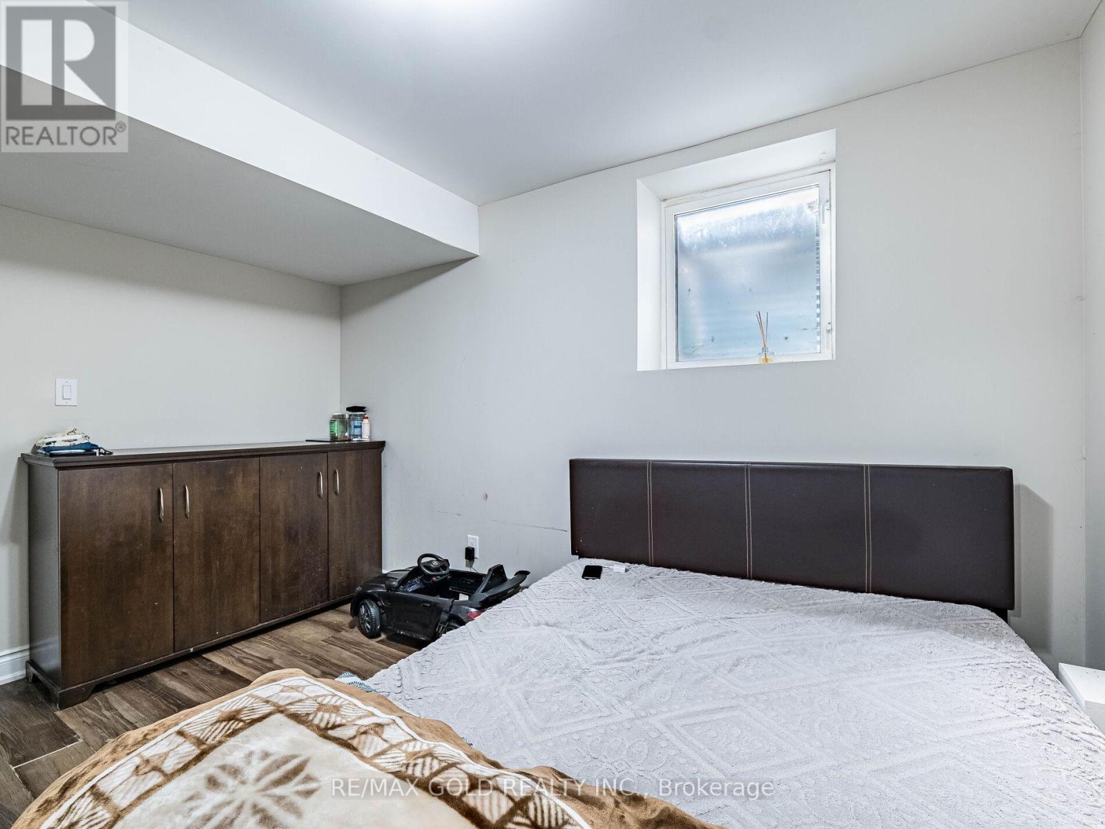 140 Thornbush Boulevard, Brampton, Ontario  L7A 4P6 - Photo 31 - W12436249