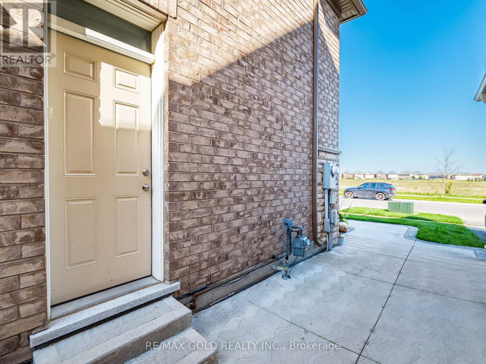 140 Thornbush Boulevard, Brampton, Ontario  L7A 4P6 - Photo 35 - W12436249