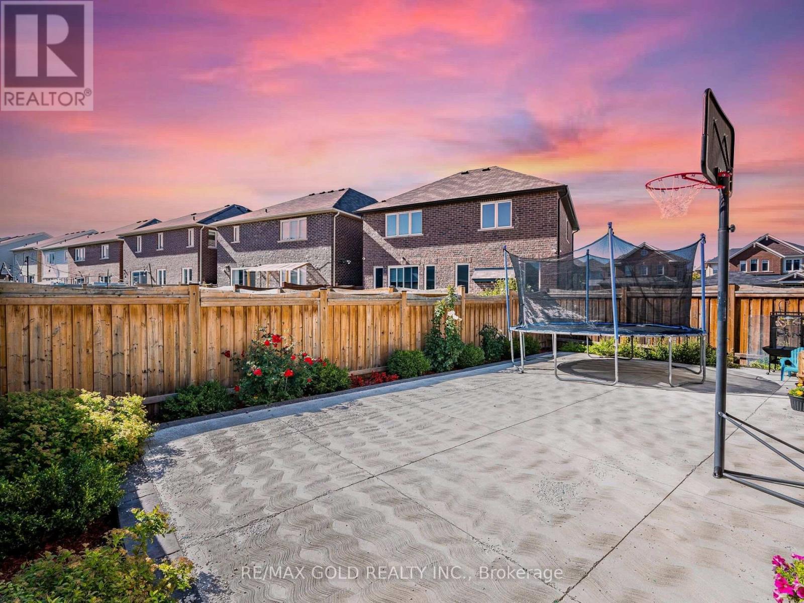 140 Thornbush Boulevard, Brampton, Ontario  L7A 4P6 - Photo 37 - W12436249