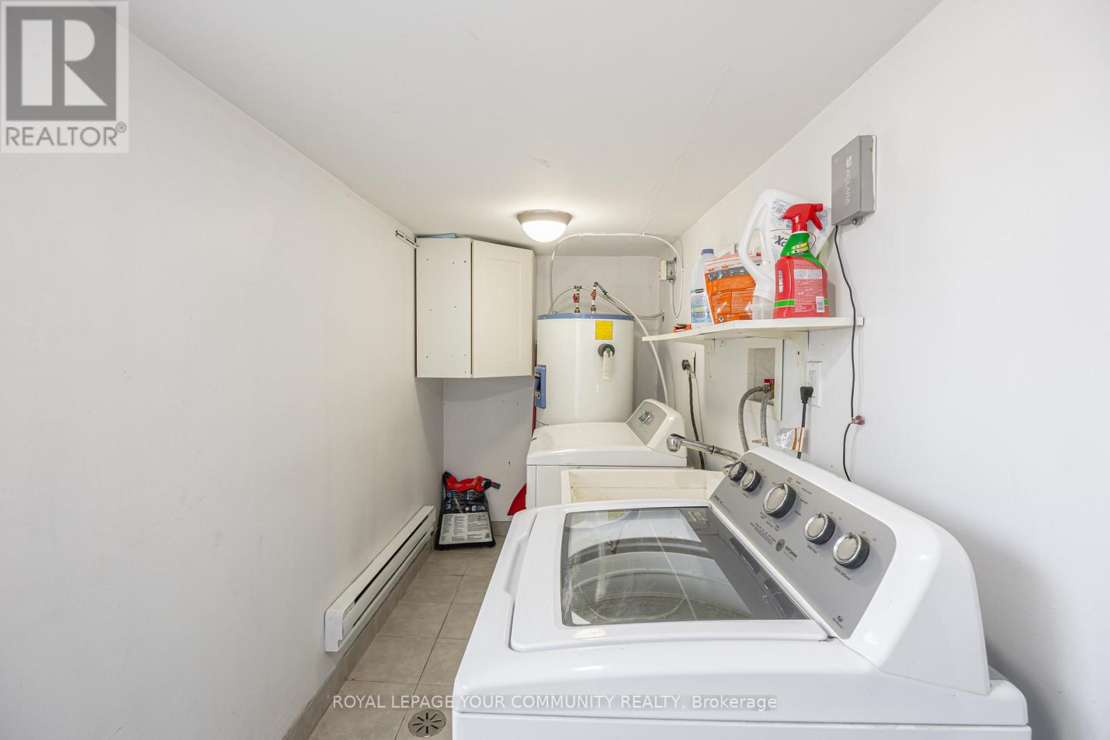154 Day Avenue, Toronto, Ontario  M6E 3W3 - Photo 14 - W12436256