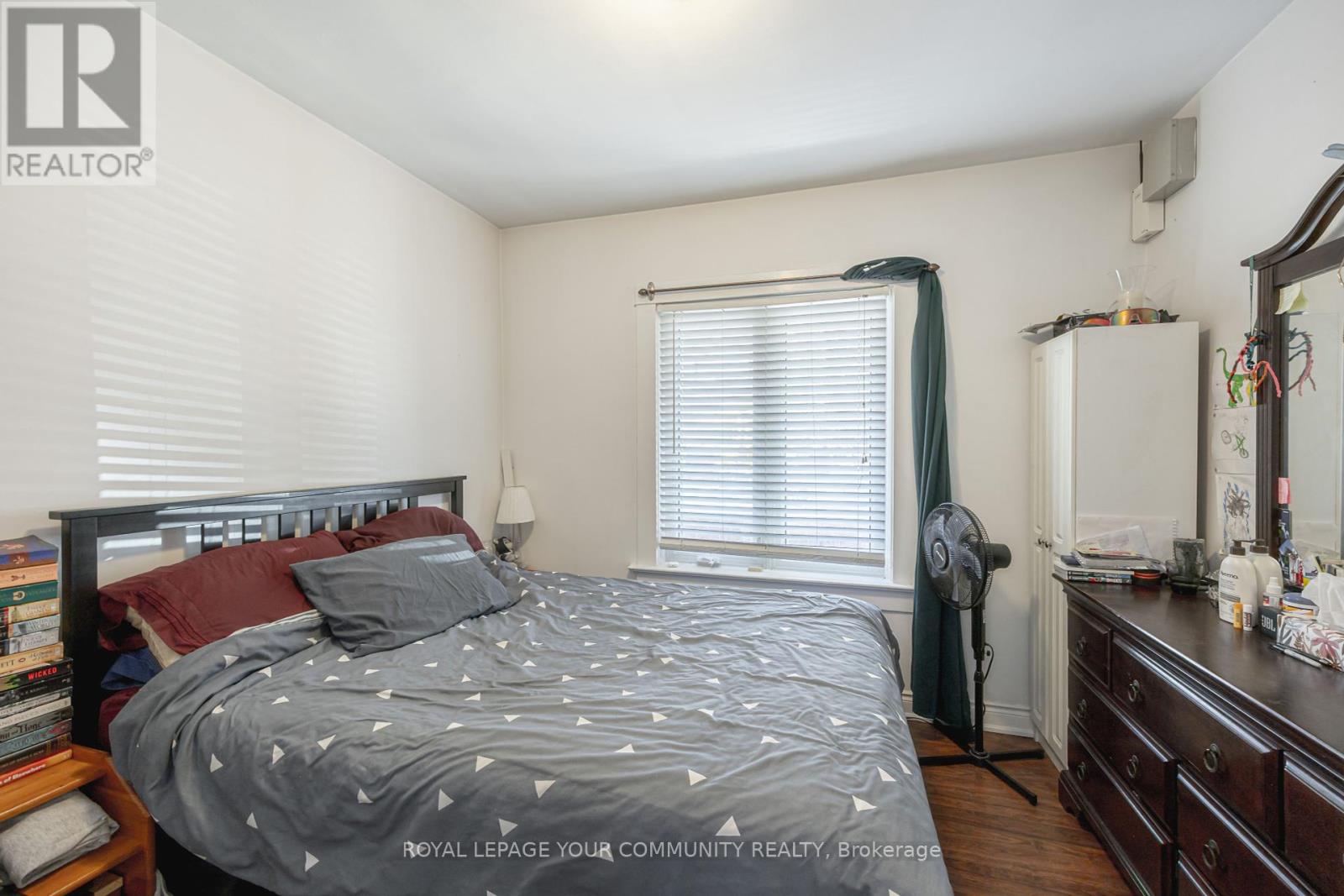 154 Day Avenue, Toronto, Ontario  M6E 3W3 - Photo 28 - W12436256
