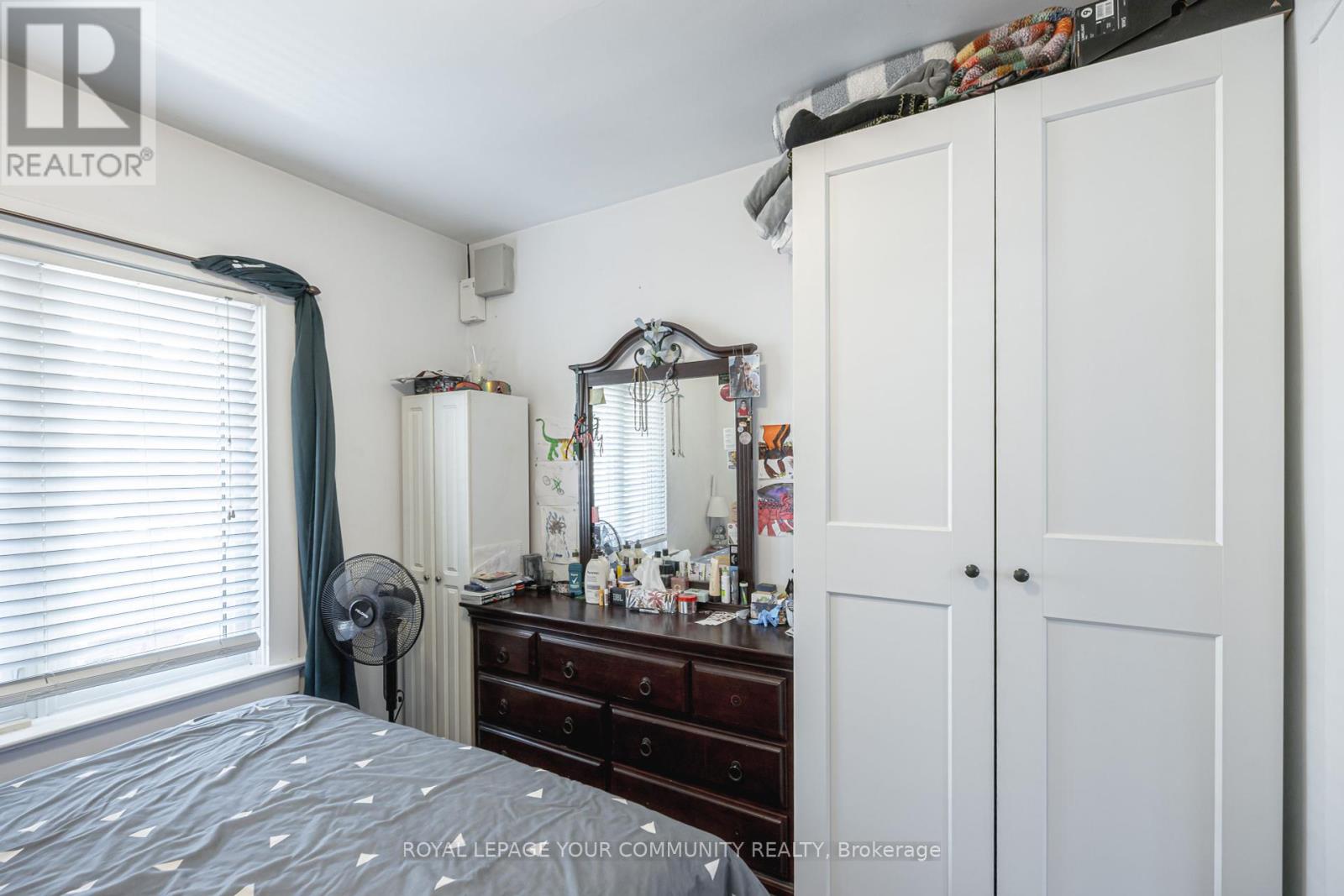 154 Day Avenue, Toronto, Ontario  M6E 3W3 - Photo 29 - W12436256