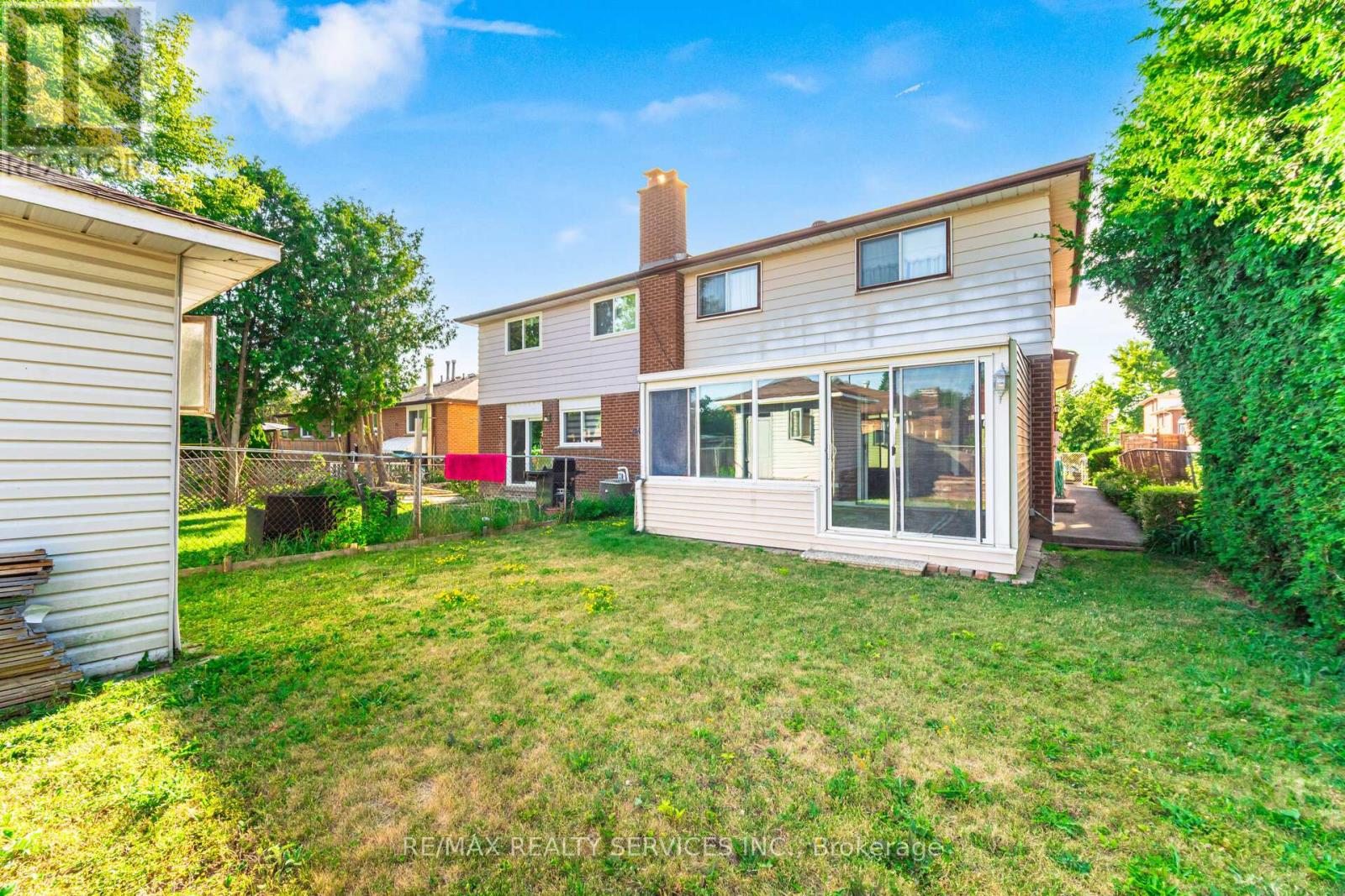 33 Tolton Drive, Brampton, Ontario  L6V 2P9 - Photo 48 - W12436267