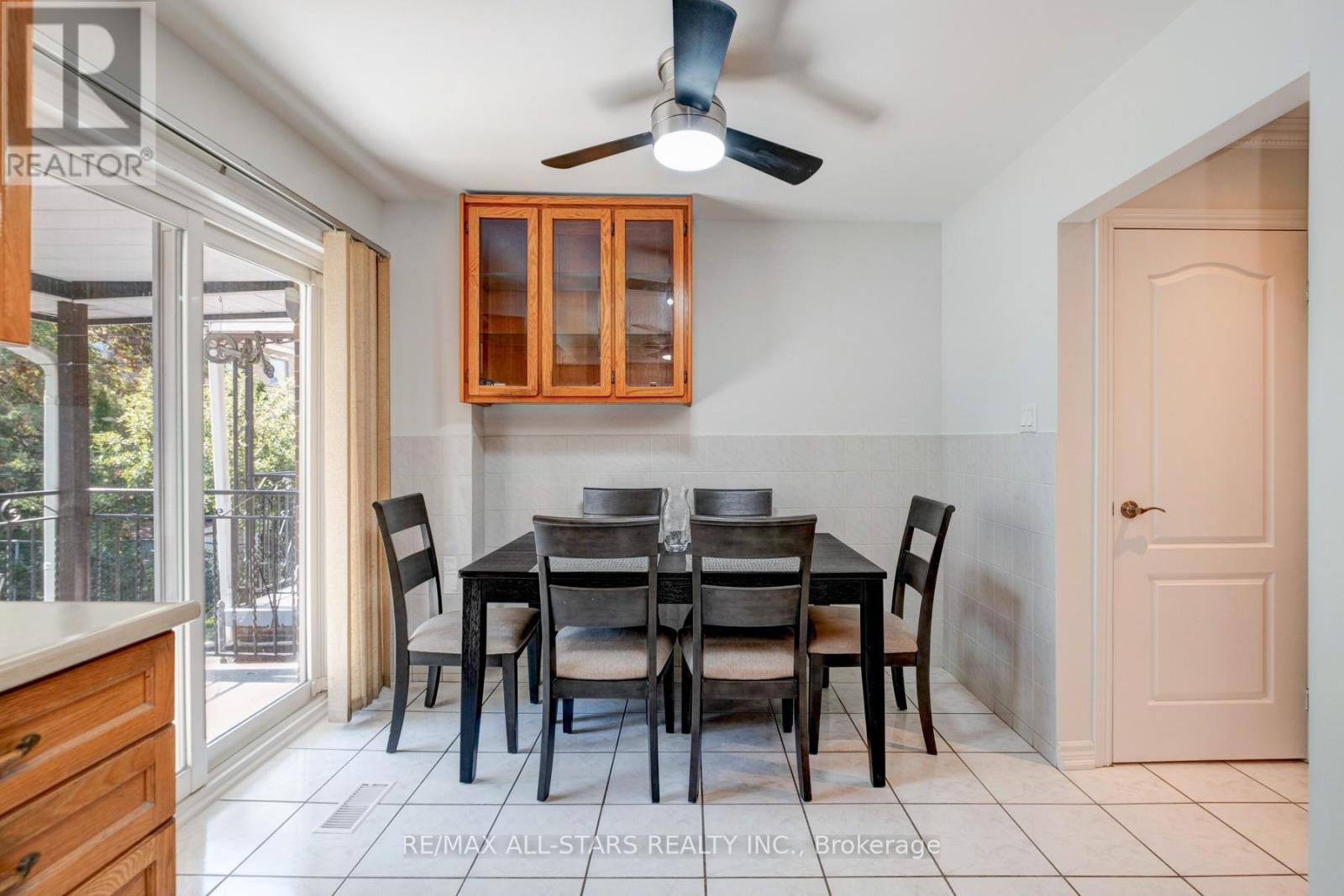 8a Ruthven Place, Toronto, Ontario  M6N 2R5 - Photo 17 - W12436269