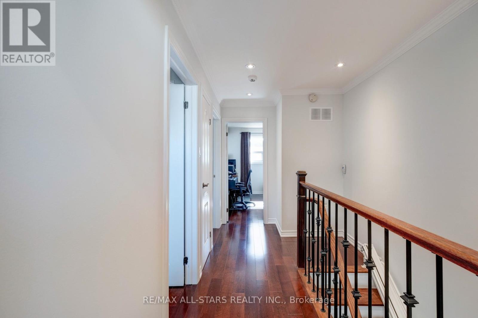 8a Ruthven Place, Toronto, Ontario  M6N 2R5 - Photo 18 - W12436269