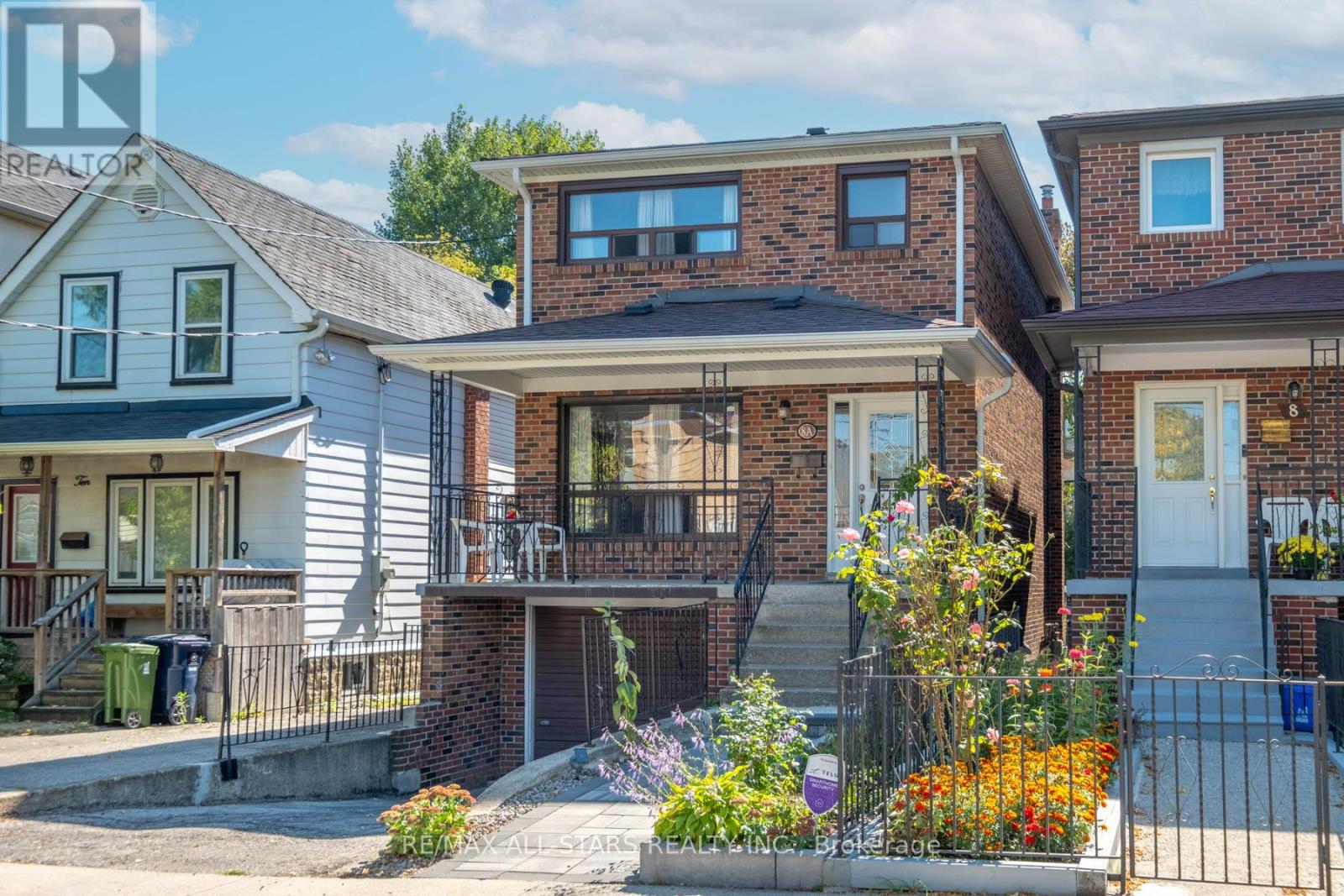 8a Ruthven Place, Toronto, Ontario  M6N 2R5 - Photo 2 - W12436269