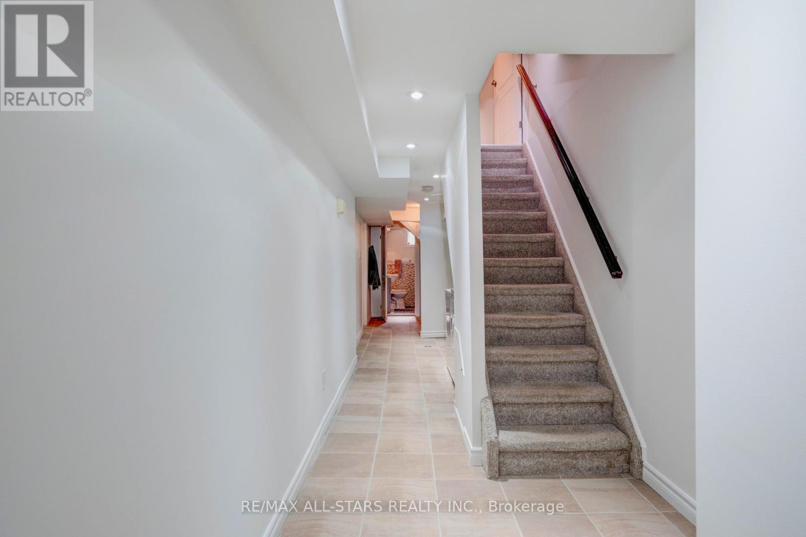 8a Ruthven Place, Toronto, Ontario  M6N 2R5 - Photo 25 - W12436269