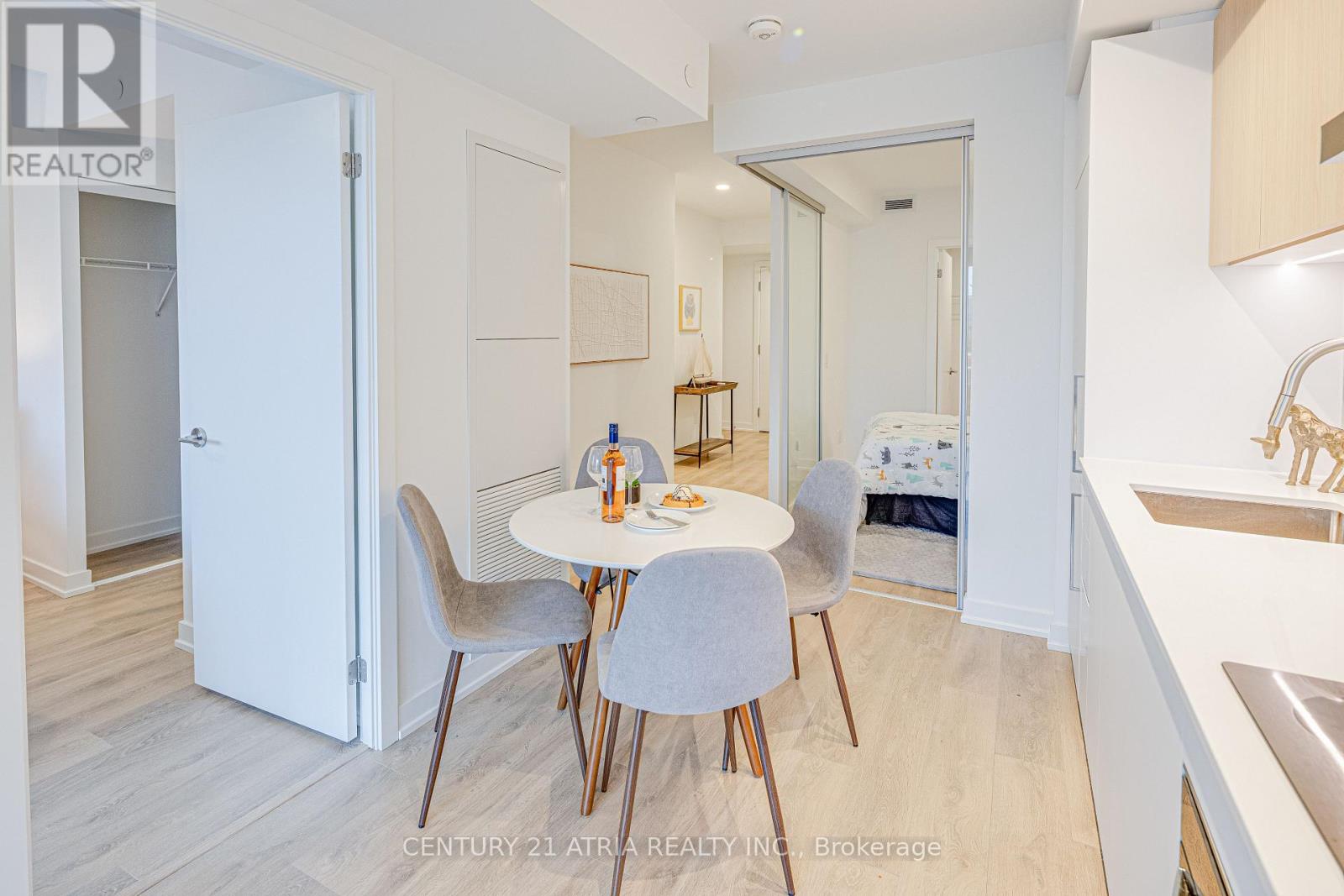 217 - 1100 Sheppard Avenue W, Toronto, Ontario  M3K 0E4 - Photo 6 - W12436290