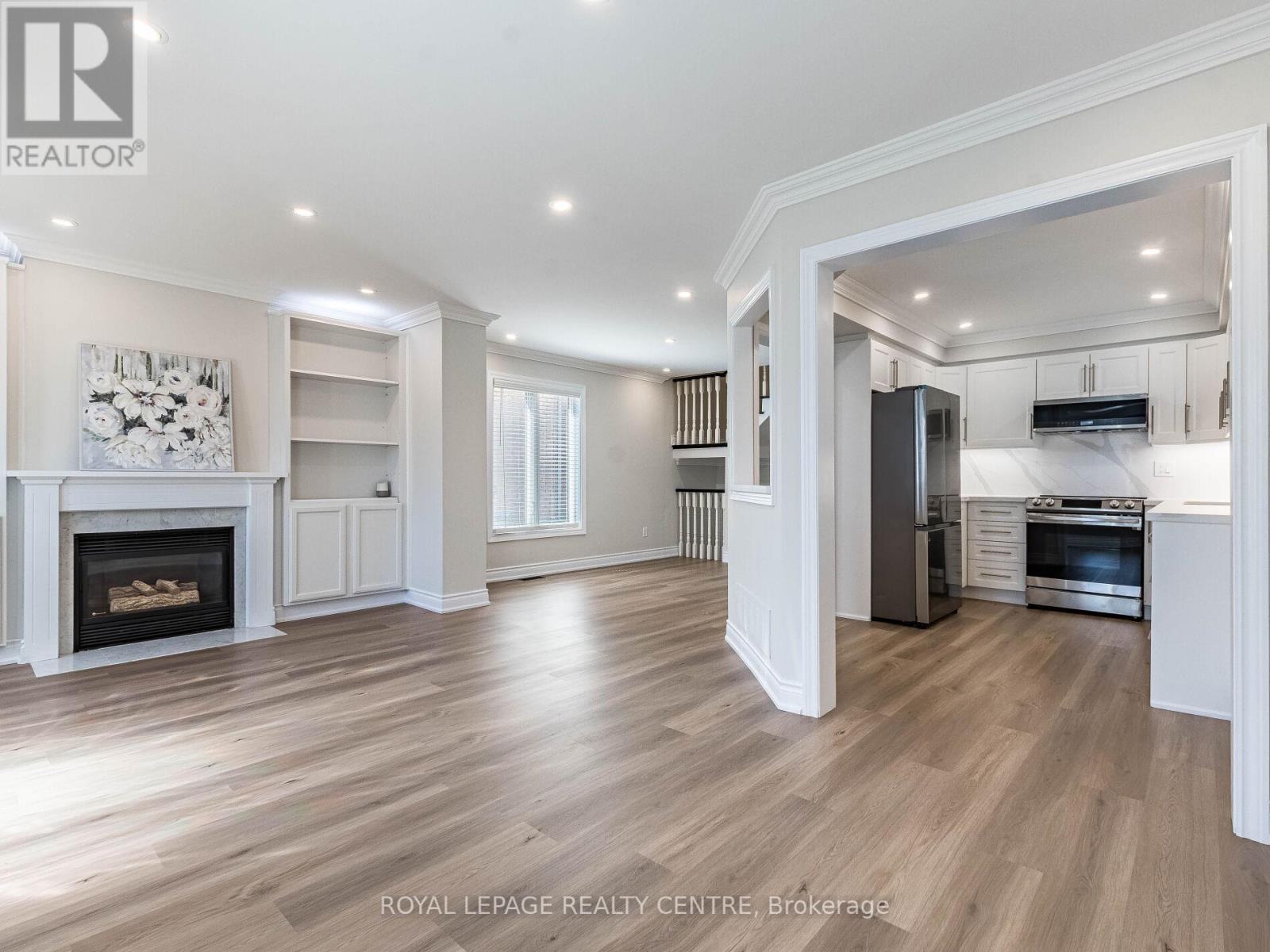 62 - 455 Apache Court, Mississauga, Ontario  L4Z 3W8 - Photo 4 - W12436293