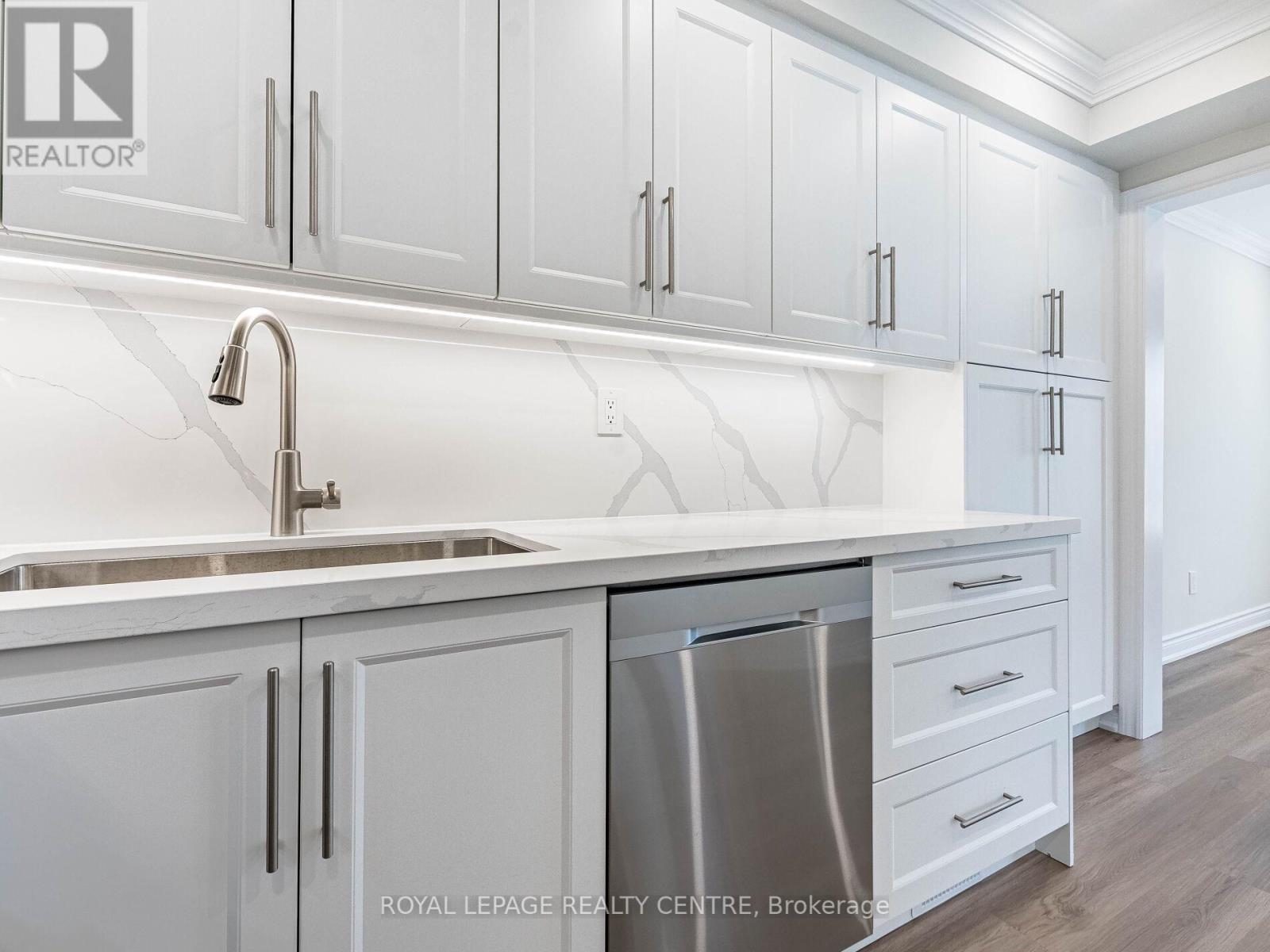 62 - 455 Apache Court, Mississauga, Ontario  L4Z 3W8 - Photo 6 - W12436293