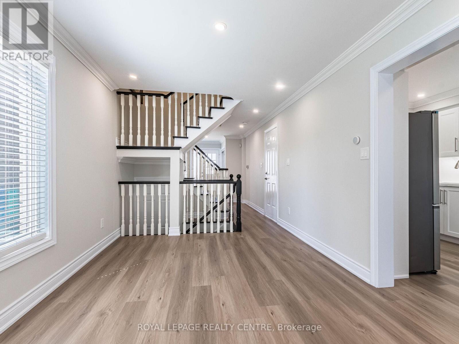 62 - 455 Apache Court, Mississauga, Ontario  L4Z 3W8 - Photo 9 - W12436293
