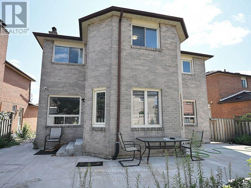 20 Bexley Court, Brampton, Ontario  L6W 4B2 - Photo 28 - W12436295