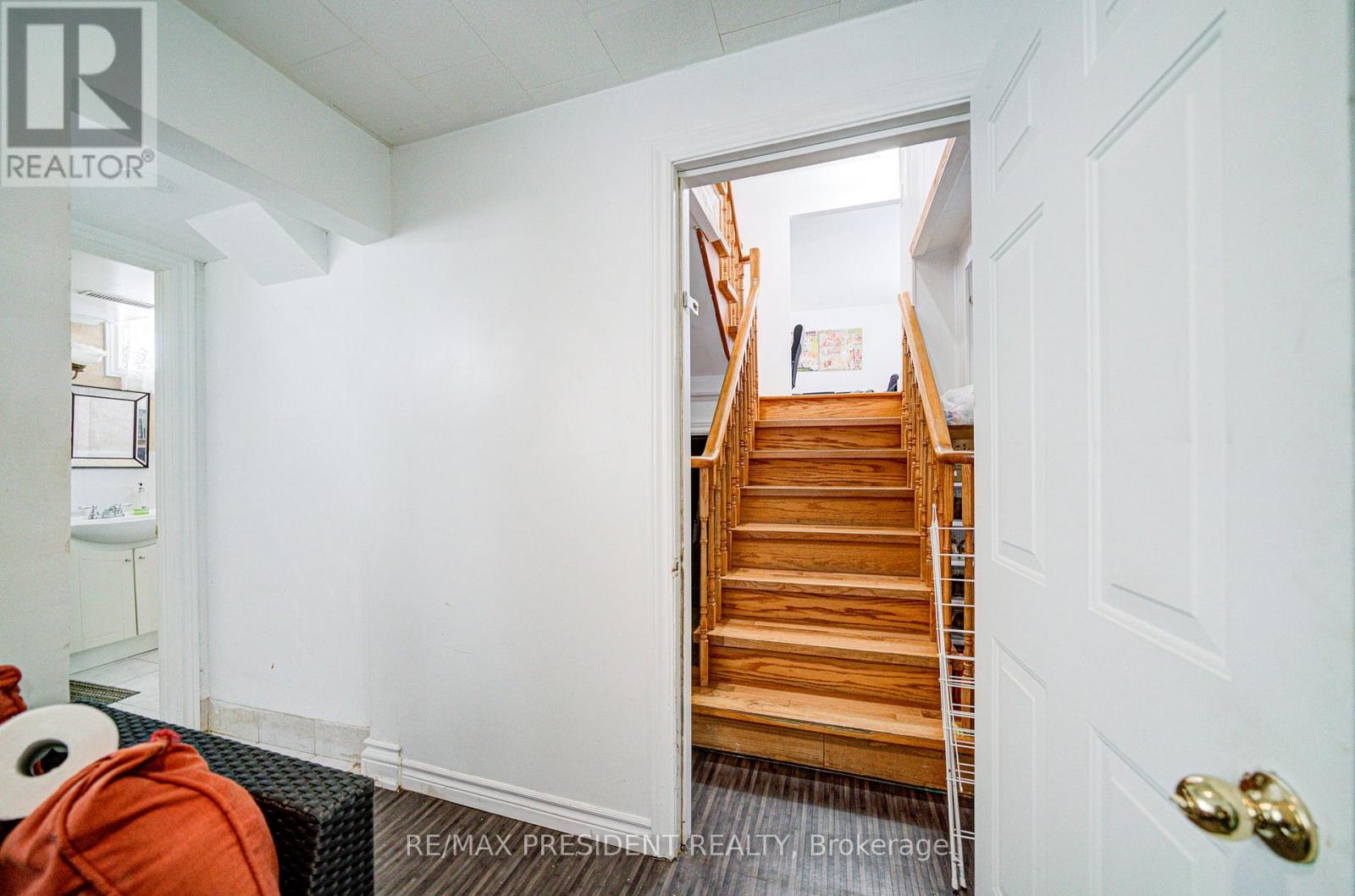 74 Bloomington Crescent, Toronto, Ontario  M3N 1R1 - Photo 40 - W12436306